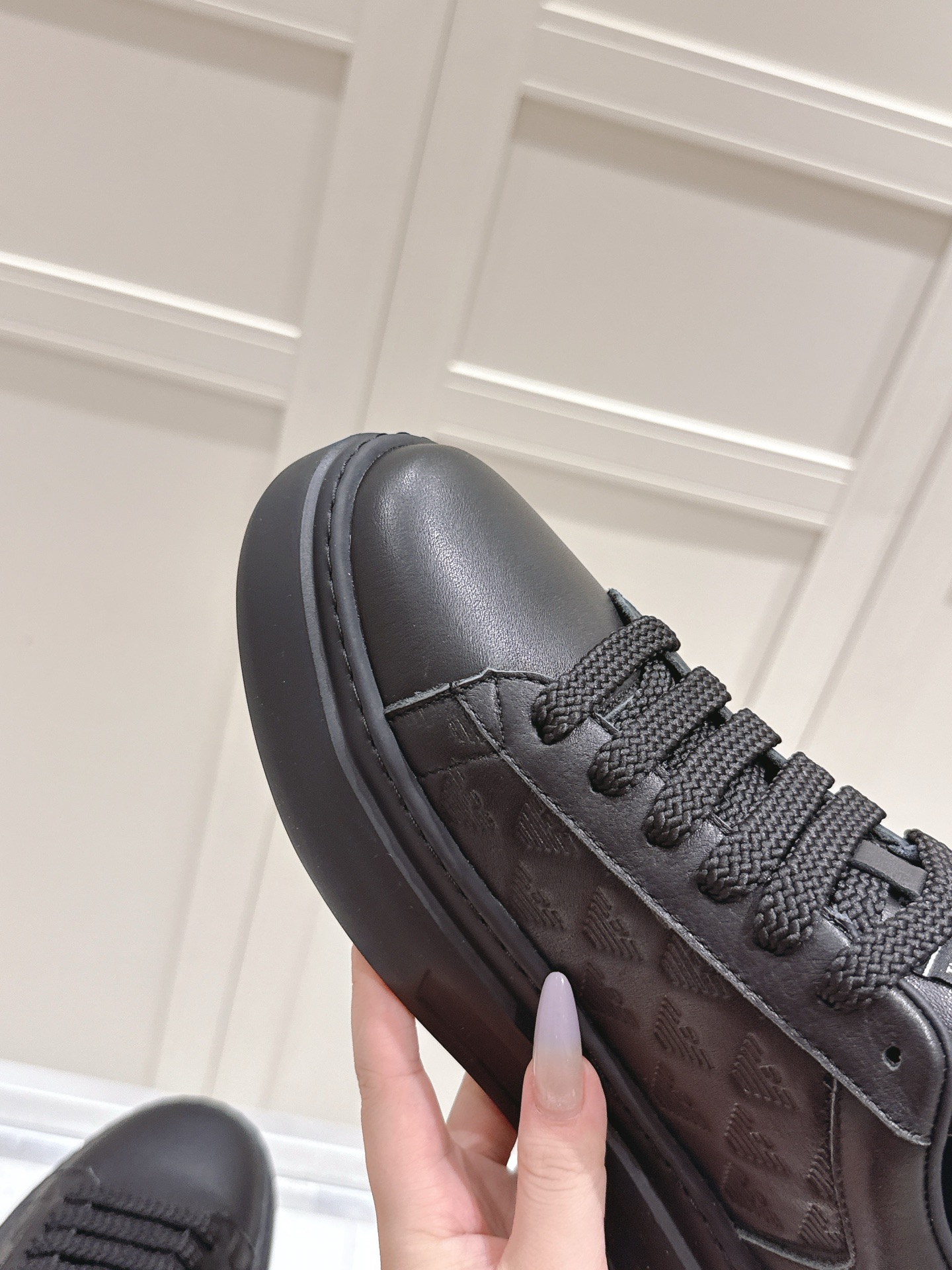 Top: 700 Men’s Emporio Armani EA7 Leisure Sneakers with Unique Design - 图片 6