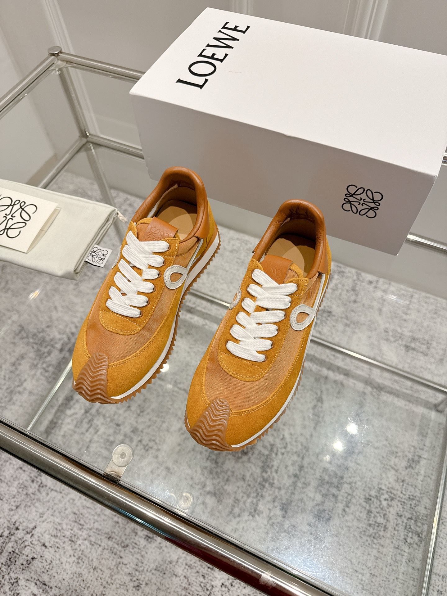 Title: 2025 Cosmopolitan Shoes Collection with Hidden Interiors and Innovative Designs Summary: New series features stylish, comfortable shoes with unique heel design, imported skins, and original fabrics for men - 图片 9