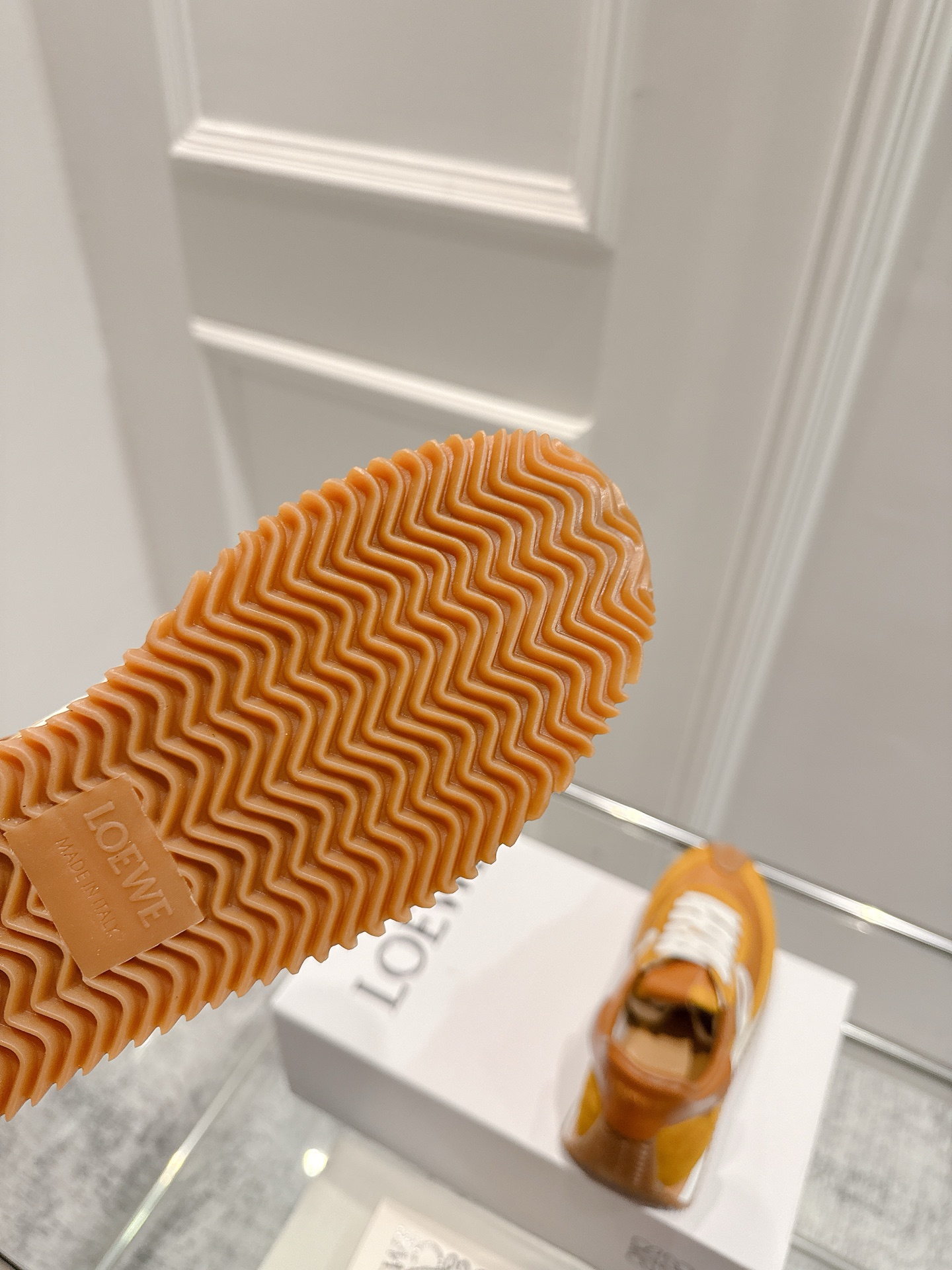 Title: 2025 Cosmopolitan Shoes Collection with Hidden Interiors and Innovative Designs Summary: New series features stylish, comfortable shoes with unique heel design, imported skins, and original fabrics for men - 图片 7