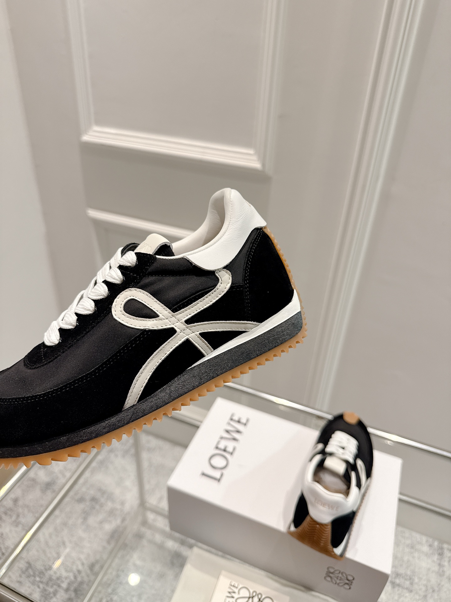 “2025 Cosmopolitan Shoes: Innovative Design with High Comfort and Style” - 图片 8