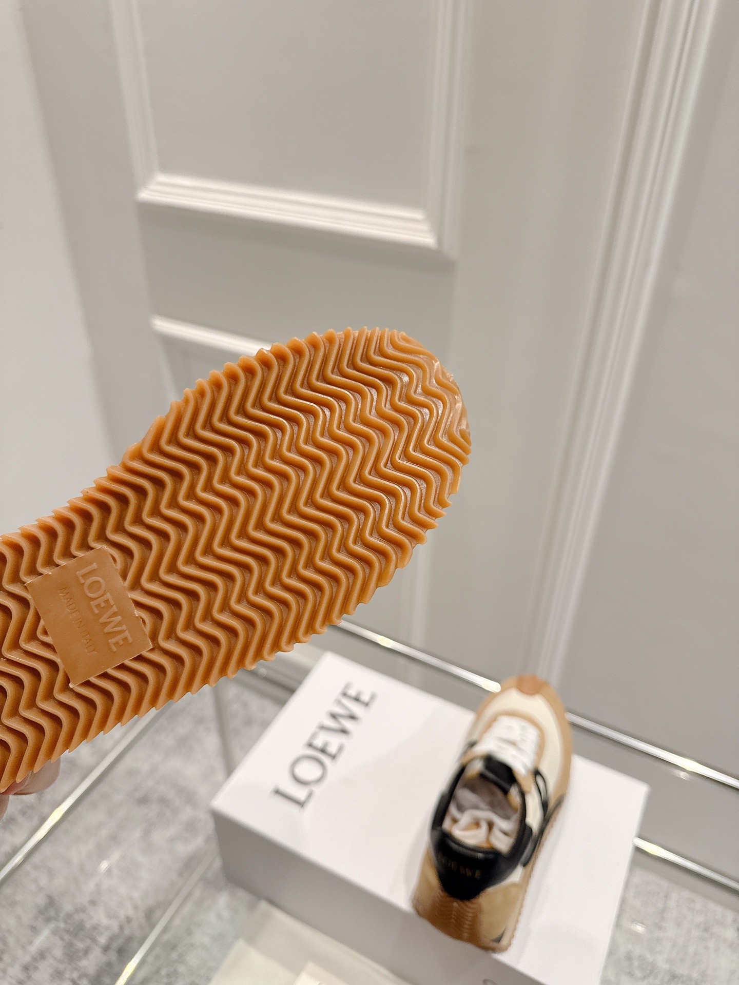 “2025 Cosmopolitan Shoes: High, Soft, and Stylish Designs for Invincible Feet | New Heel and Hidden Interiors” - 图片 8