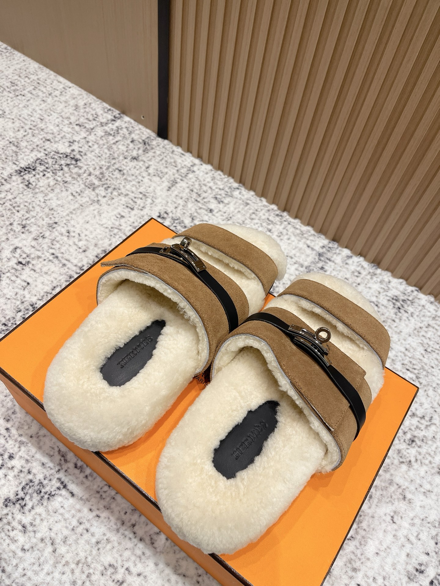 Hermès Hermes爱马仕2025秋冬kelly懒人毛拖鞋