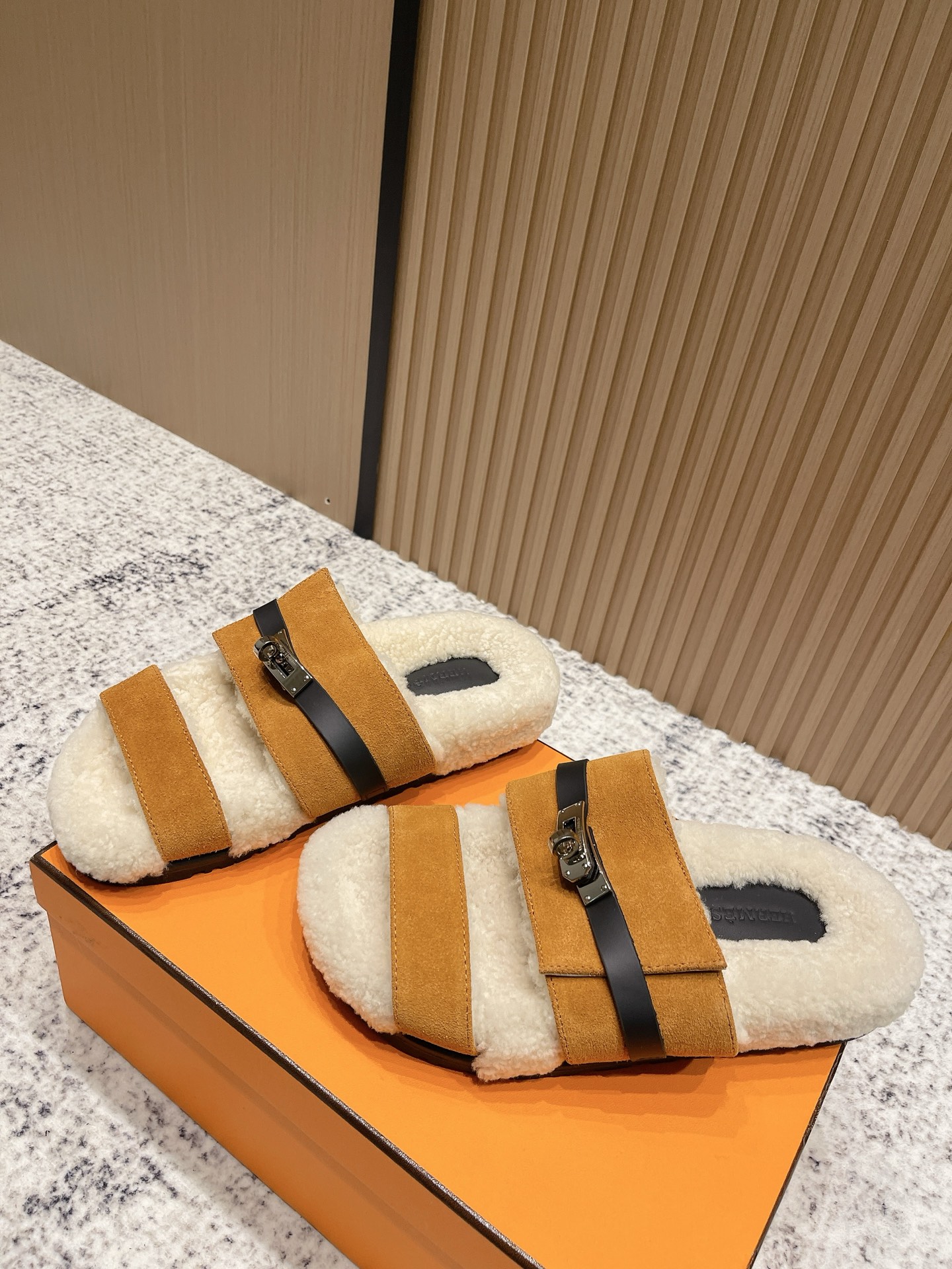 Hermès Hermes爱马仕2025秋冬kelly懒人毛拖鞋