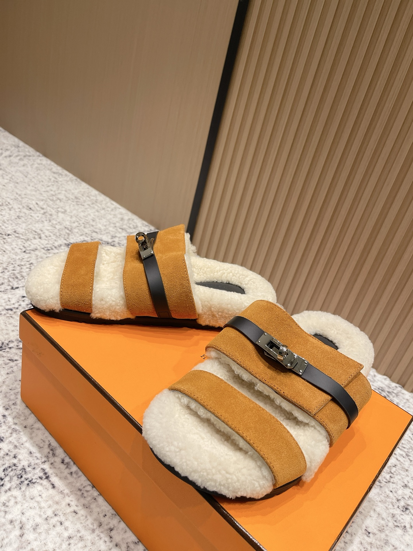 Hermès Hermes爱马仕2025秋冬kelly懒人毛拖鞋