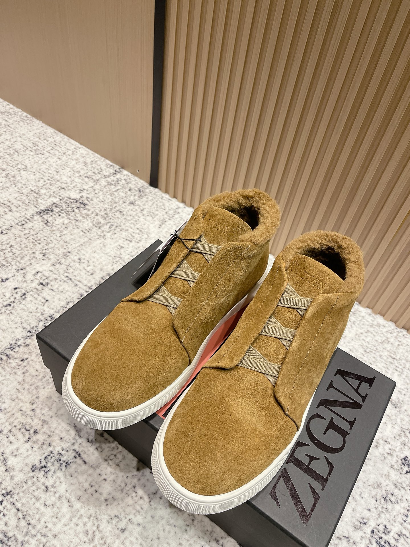 Zegna Baskets Décontractées Triple Stitch en Daim Loutre avec Doublure Chaude
