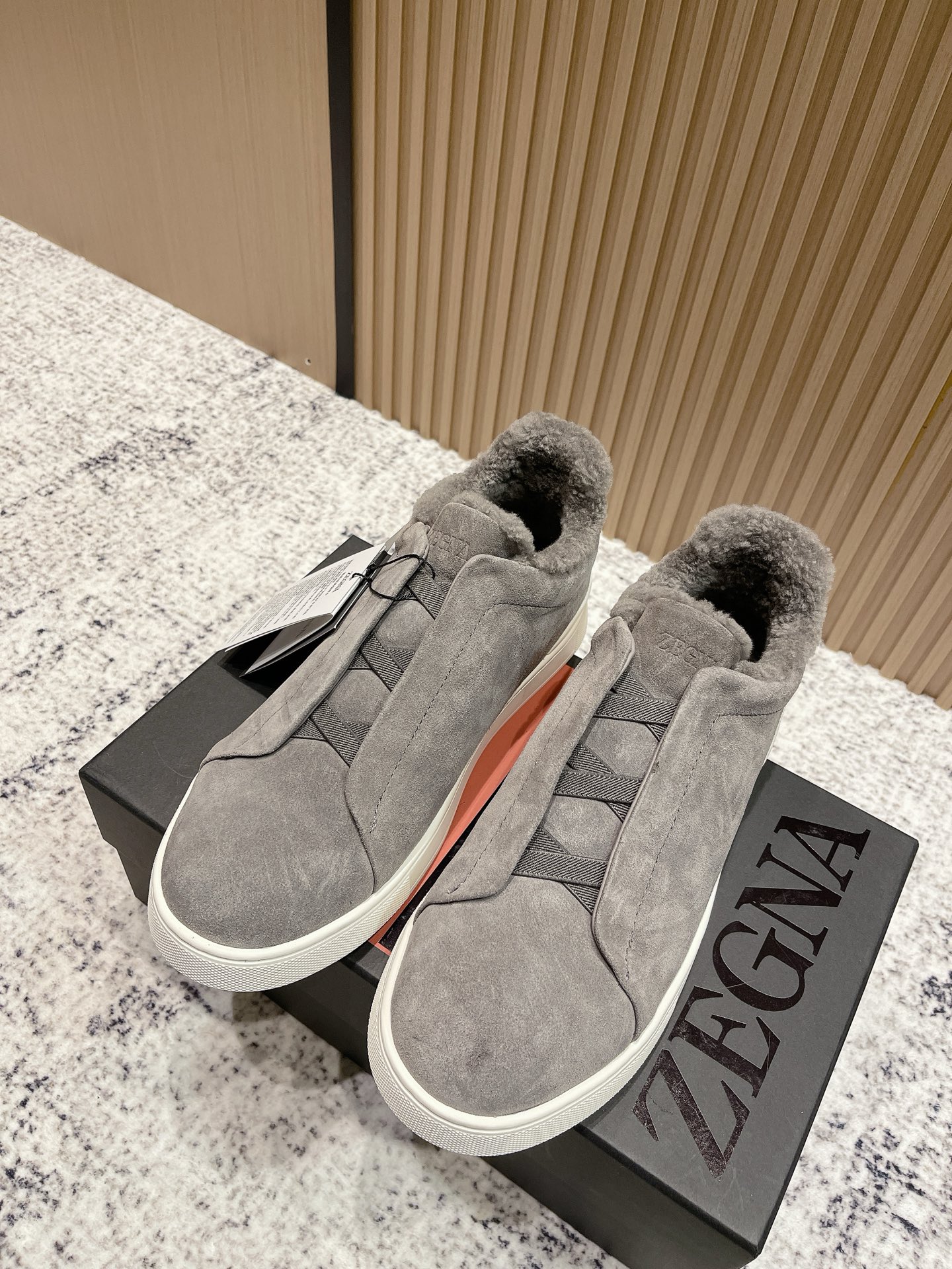 Zegna Triple Stitch : Mocassins décontractés en daim gris pour hommes