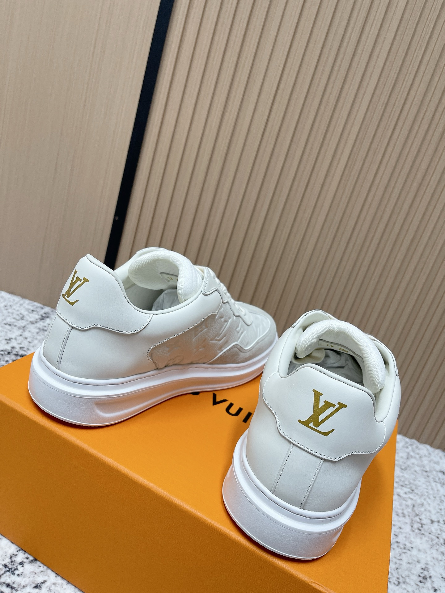 Louis Vuitton Louis vuitton ss25秋冬压老花 休闲 厚底 运动鞋 小白鞋