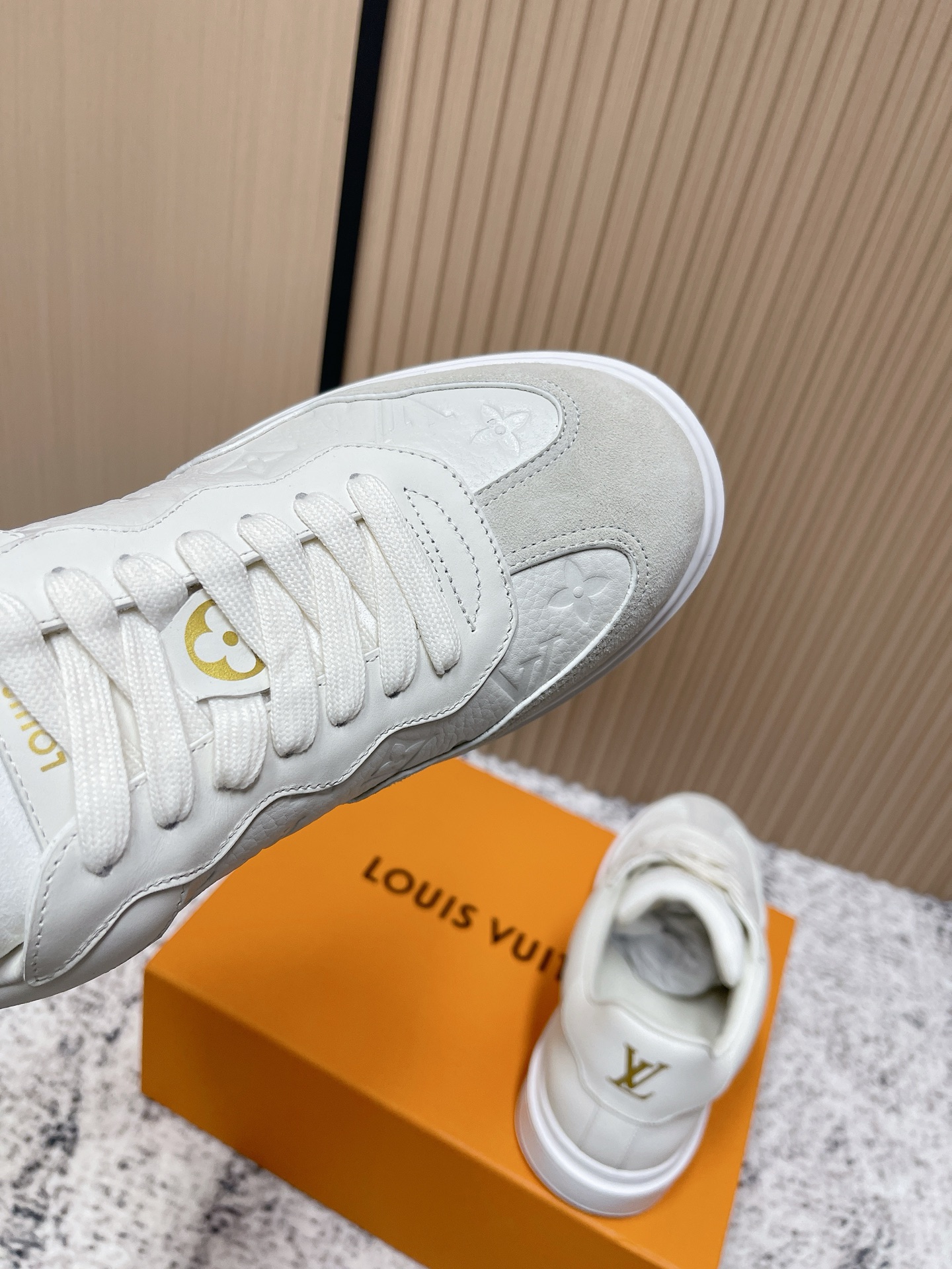 Louis Vuitton Louis vuitton ss25秋冬压老花 休闲 厚底 运动鞋 小白鞋