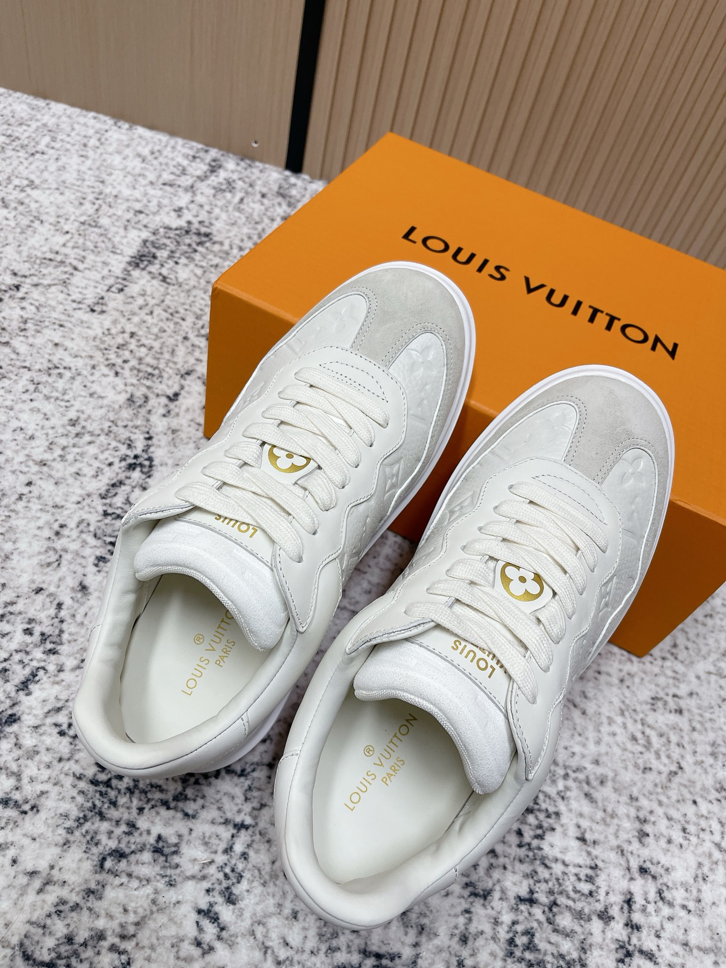 Louis Vuitton Louis vuitton ss25秋冬压老花 休闲 厚底 运动鞋 小白鞋
