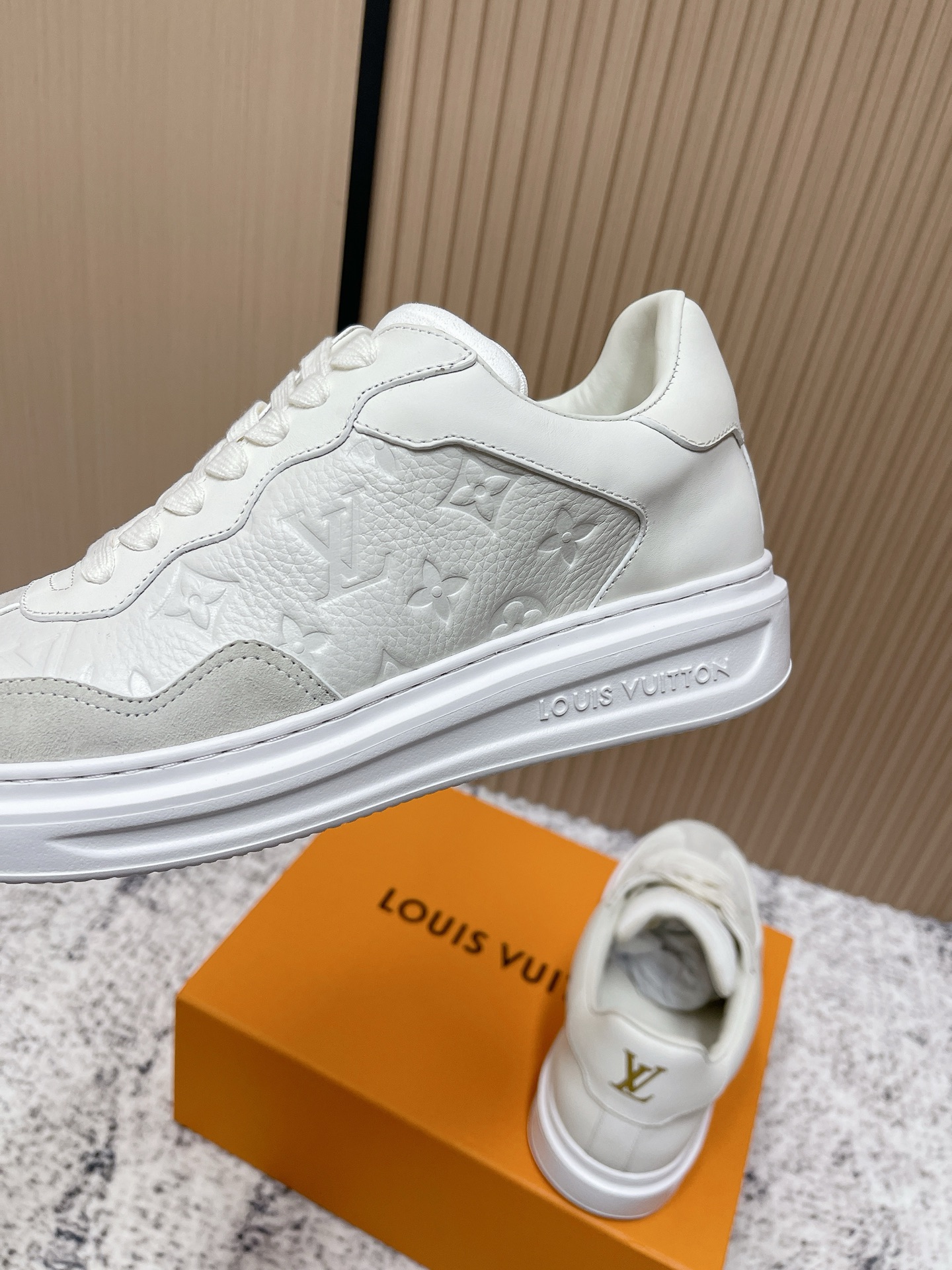 Louis Vuitton Louis vuitton ss25秋冬压老花 休闲 厚底 运动鞋 小白鞋