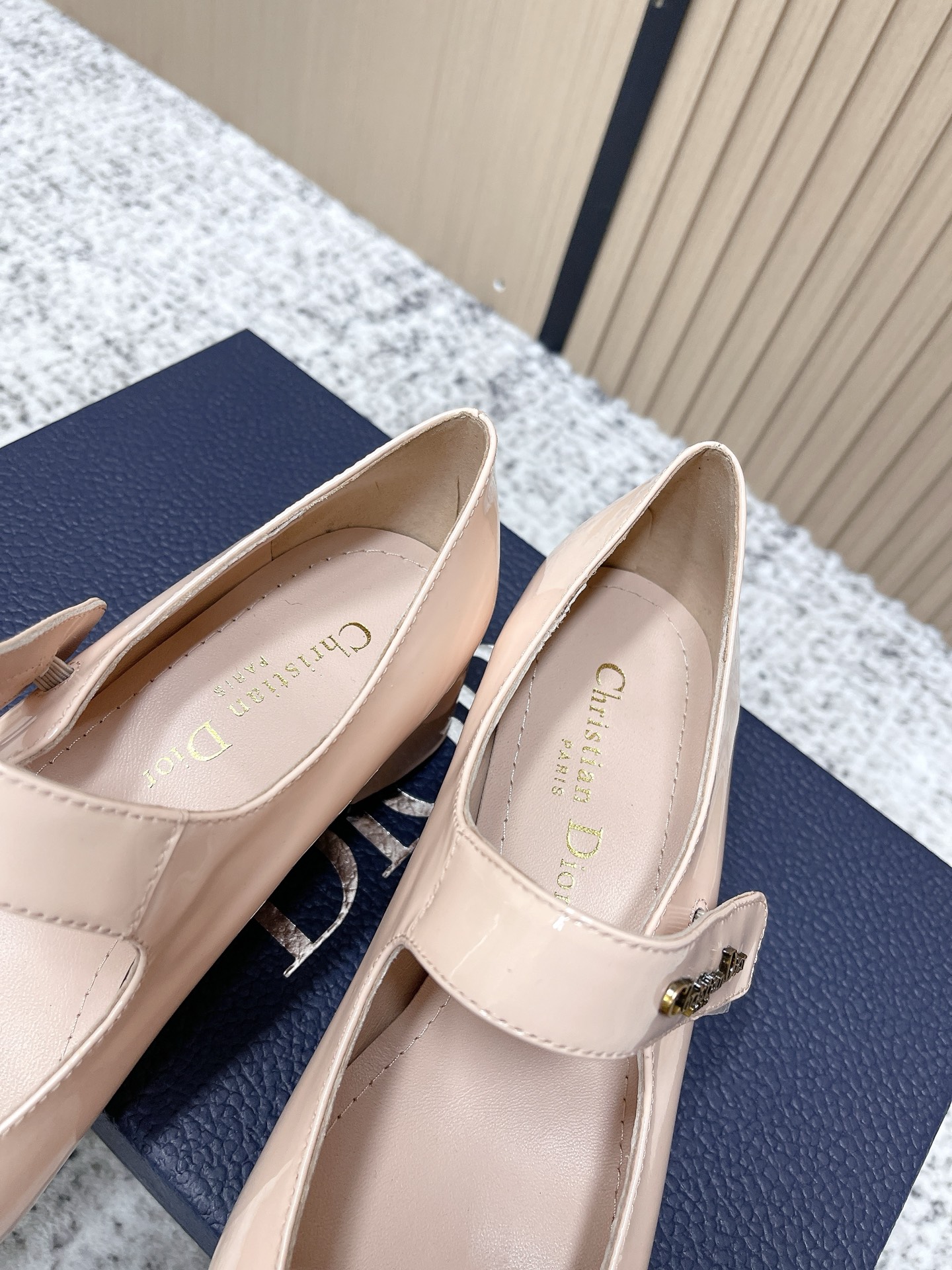 Dior DIOR迪奥 26/ss 早春度假系列 方头魔术贴 粗跟 玛丽珍鞋
