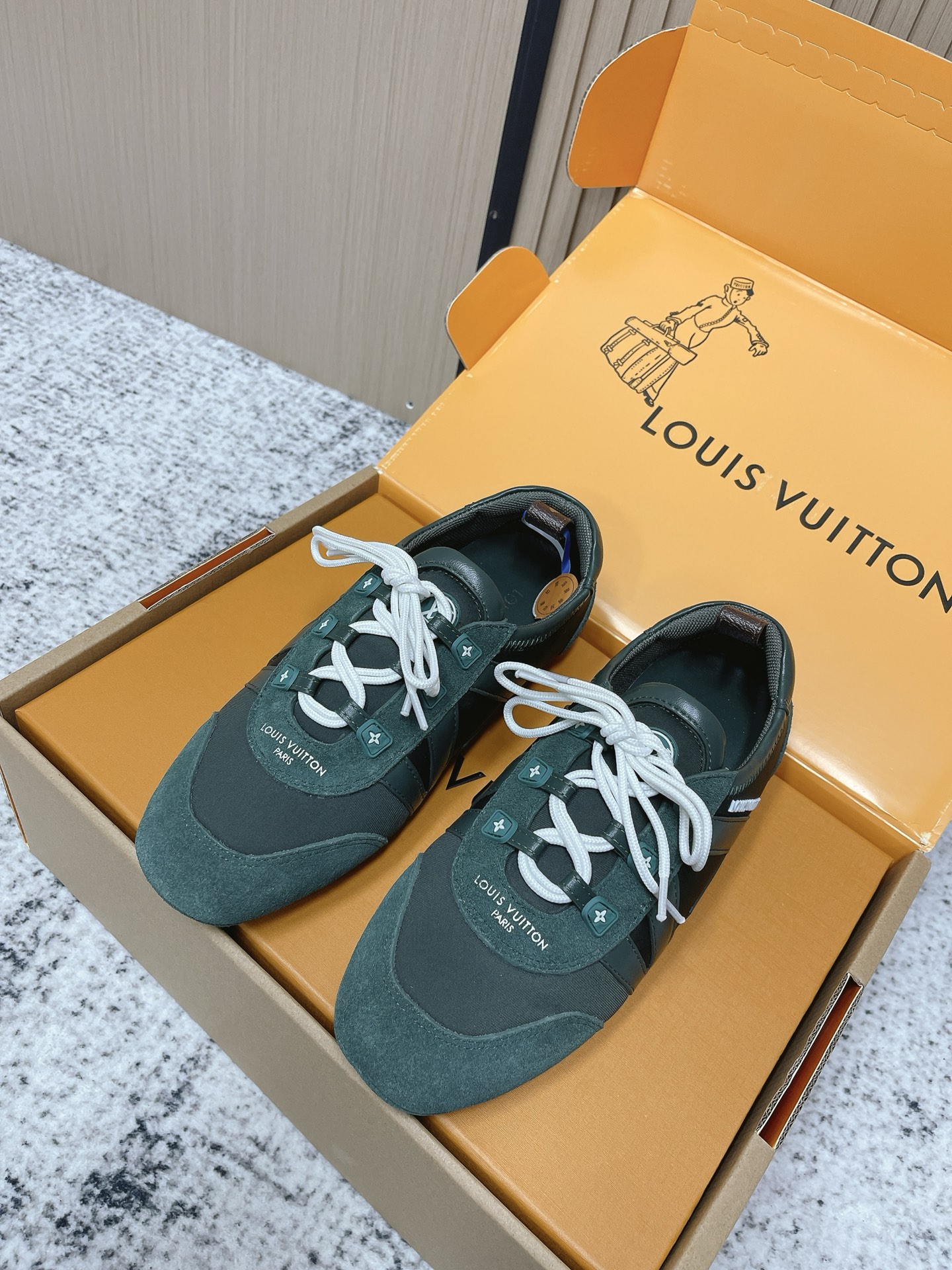 Louis Vuitton Louis Vuitton路易威登驴牌春夏Sneakerina系列 芭蕾运动鞋 德训鞋 平底鞋