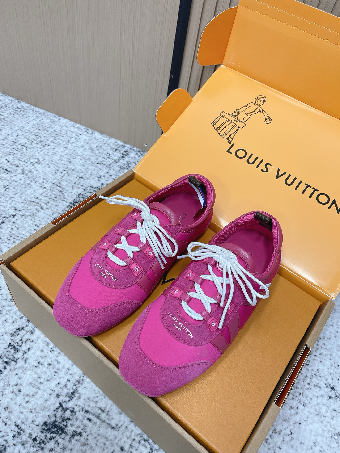 Louis Vuitton Louis Vuitton路易威登驴牌春夏Sneakerina系列 芭蕾运动鞋 德训鞋 平底鞋