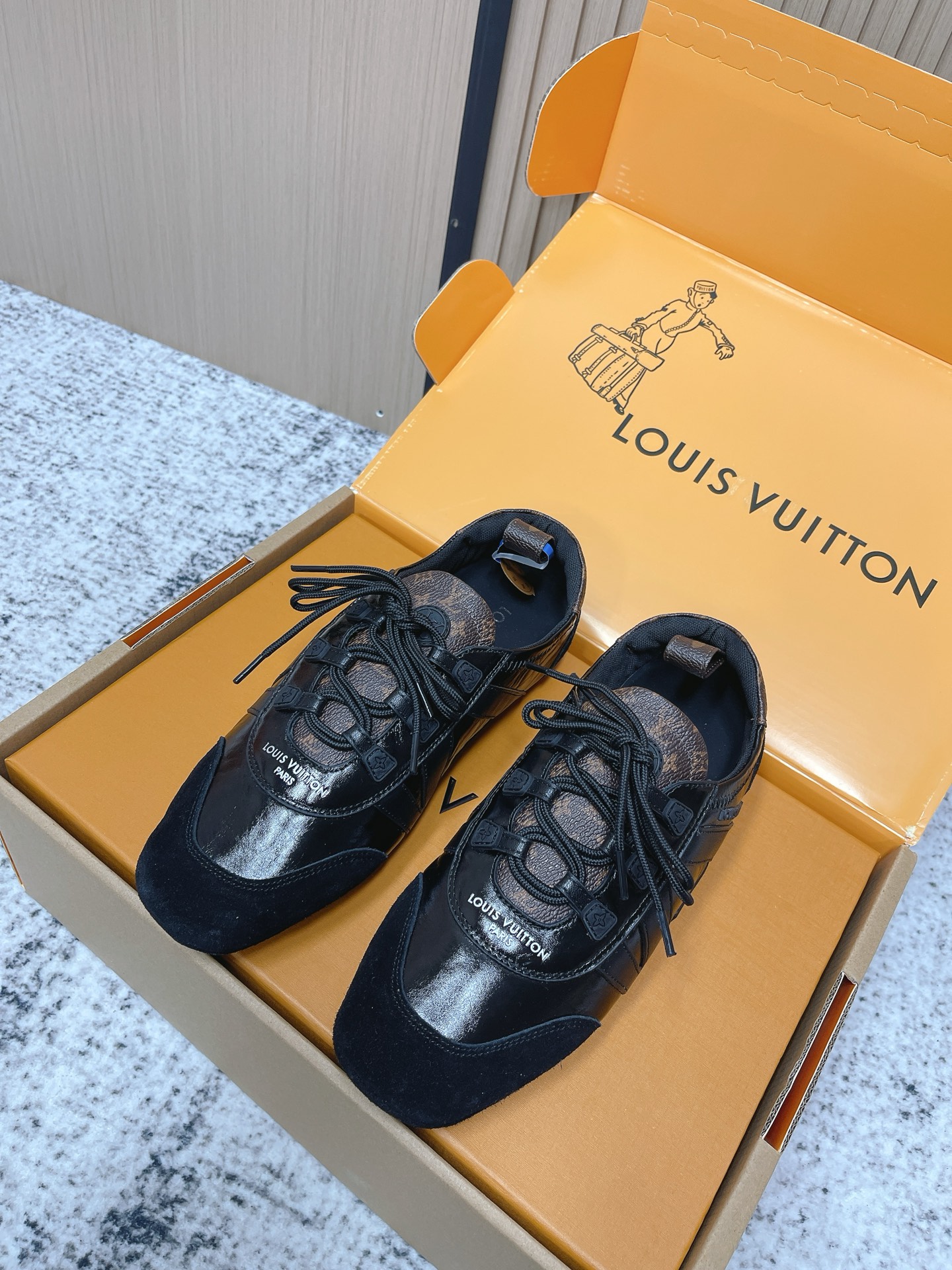 Louis Vuitton Louis Vuitton路易威登驴牌春夏Sneakerina系列 芭蕾运动鞋 德训鞋 平底鞋