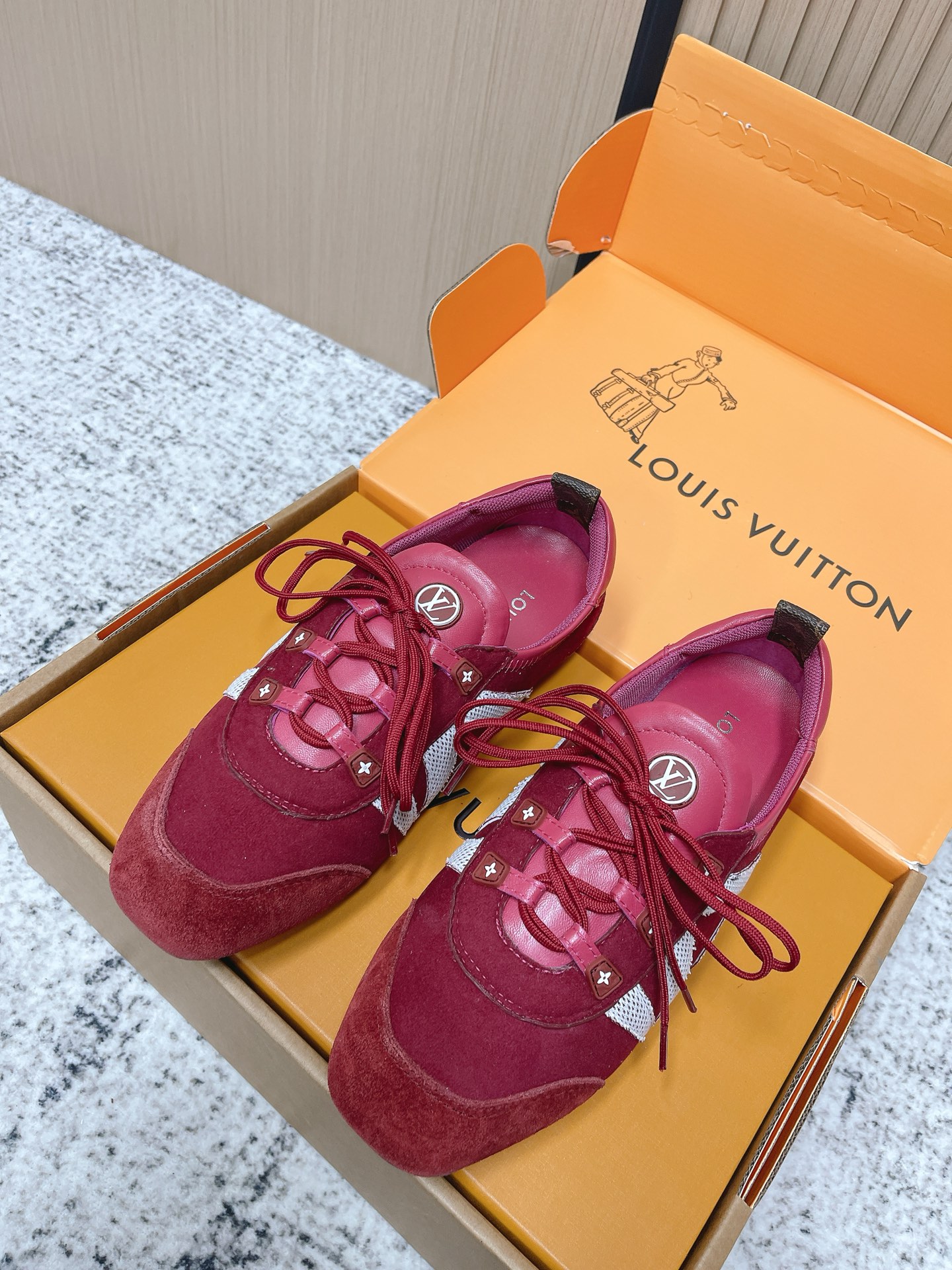 Louis Vuitton Louis Vuitton路易威登驴牌春夏Sneakerina系列 芭蕾运动鞋 德训鞋 平底鞋