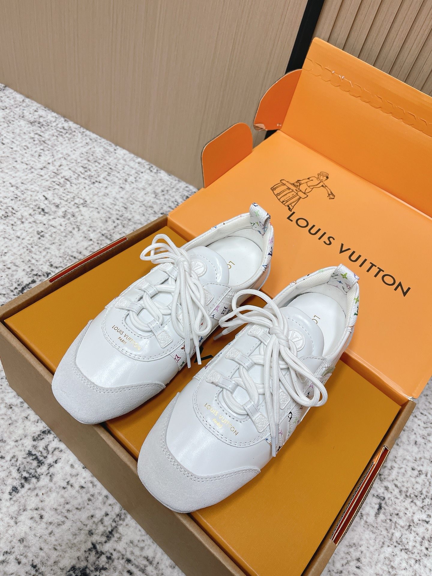 Louis Vuitton Louis Vuitton路易威登驴牌春夏Sneakerina系列 芭蕾运动鞋 德训鞋 平底鞋