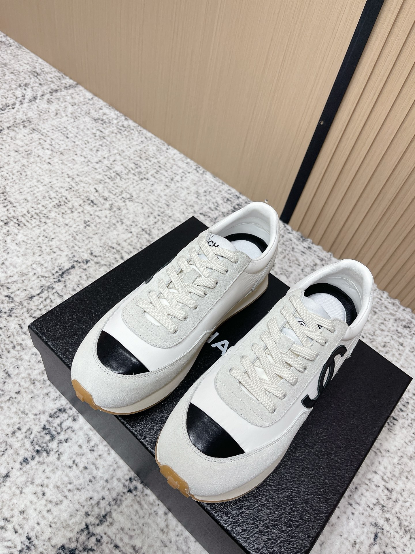 Chanel Chanel香奈儿26P Sneaker 系列早春新款 休闲德训鞋 运动鞋​​