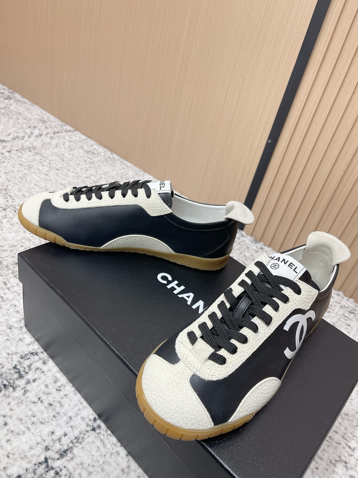 Chanel Chanel香奈儿 小香26P 熊猫配色 休闲 运动鞋 跑步鞋