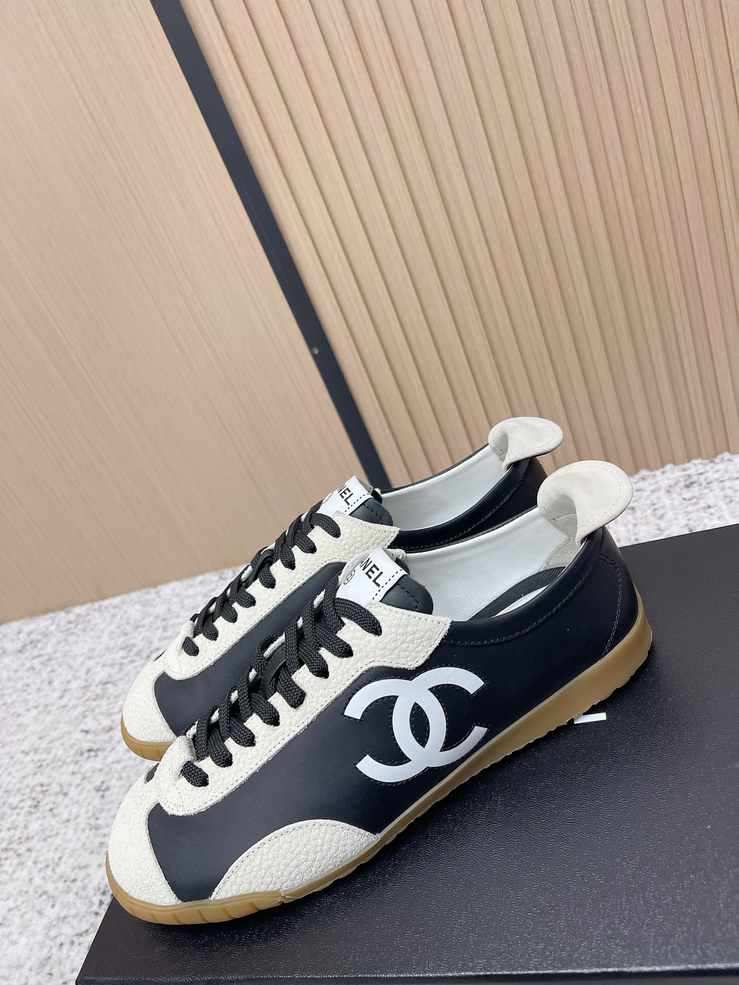 Chanel Chanel香奈儿 小香26P 熊猫配色 休闲 运动鞋 跑步鞋