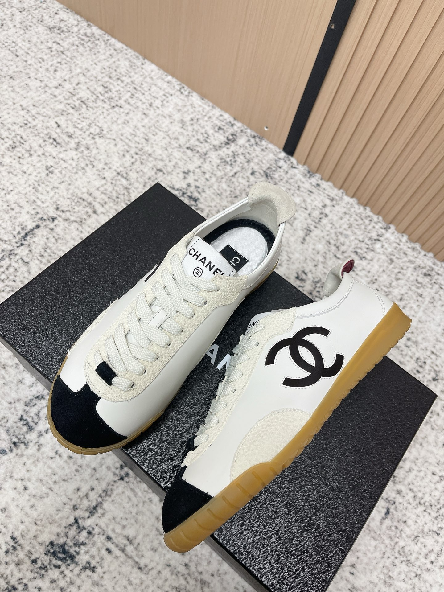 Chanel Chanel香奈儿 小香26P 熊猫配色 休闲 运动鞋 跑步鞋