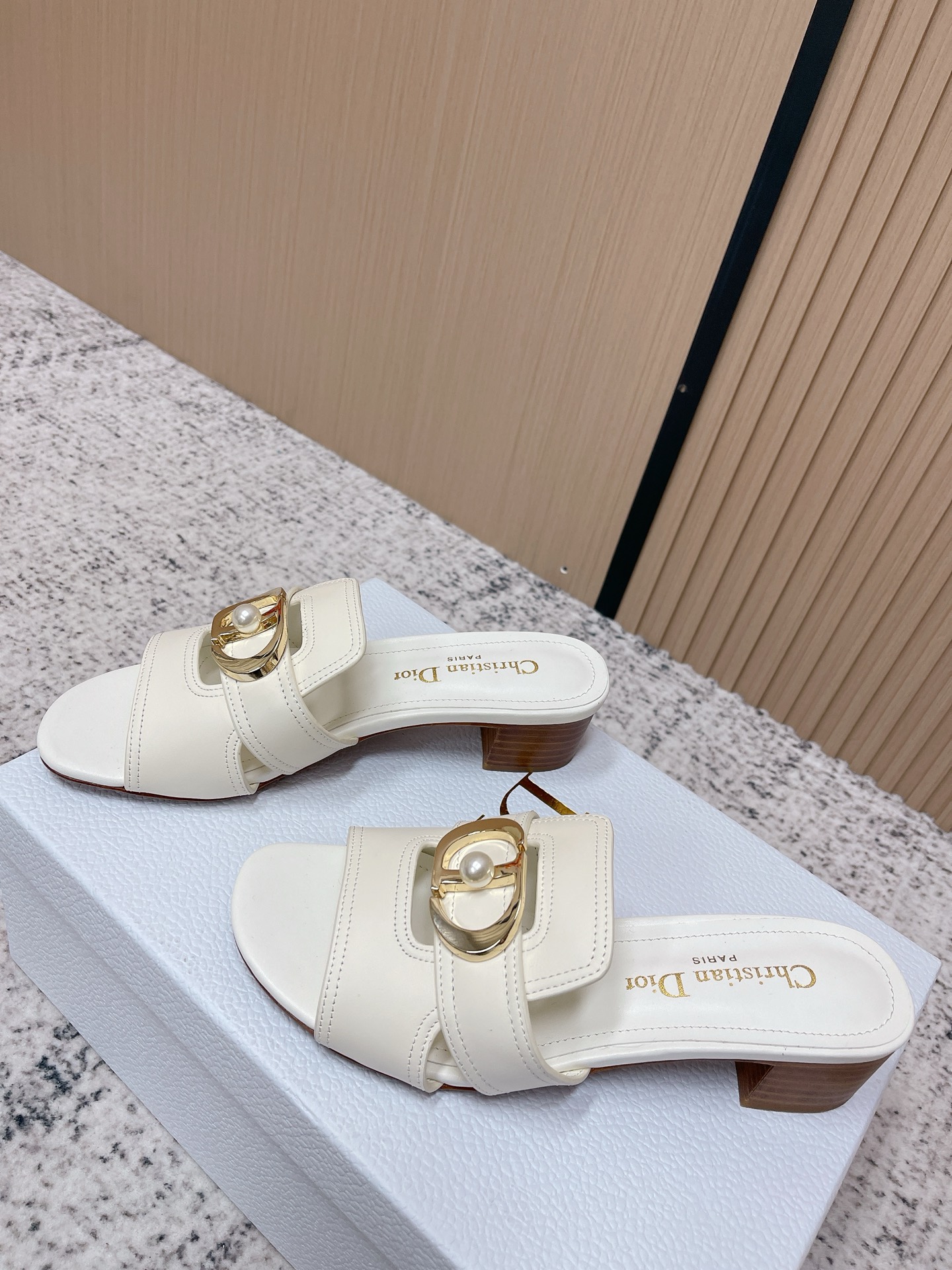 Dior Dior迪奥 26s Oblique字母拖鞋系列 平底粗跟女鞋
