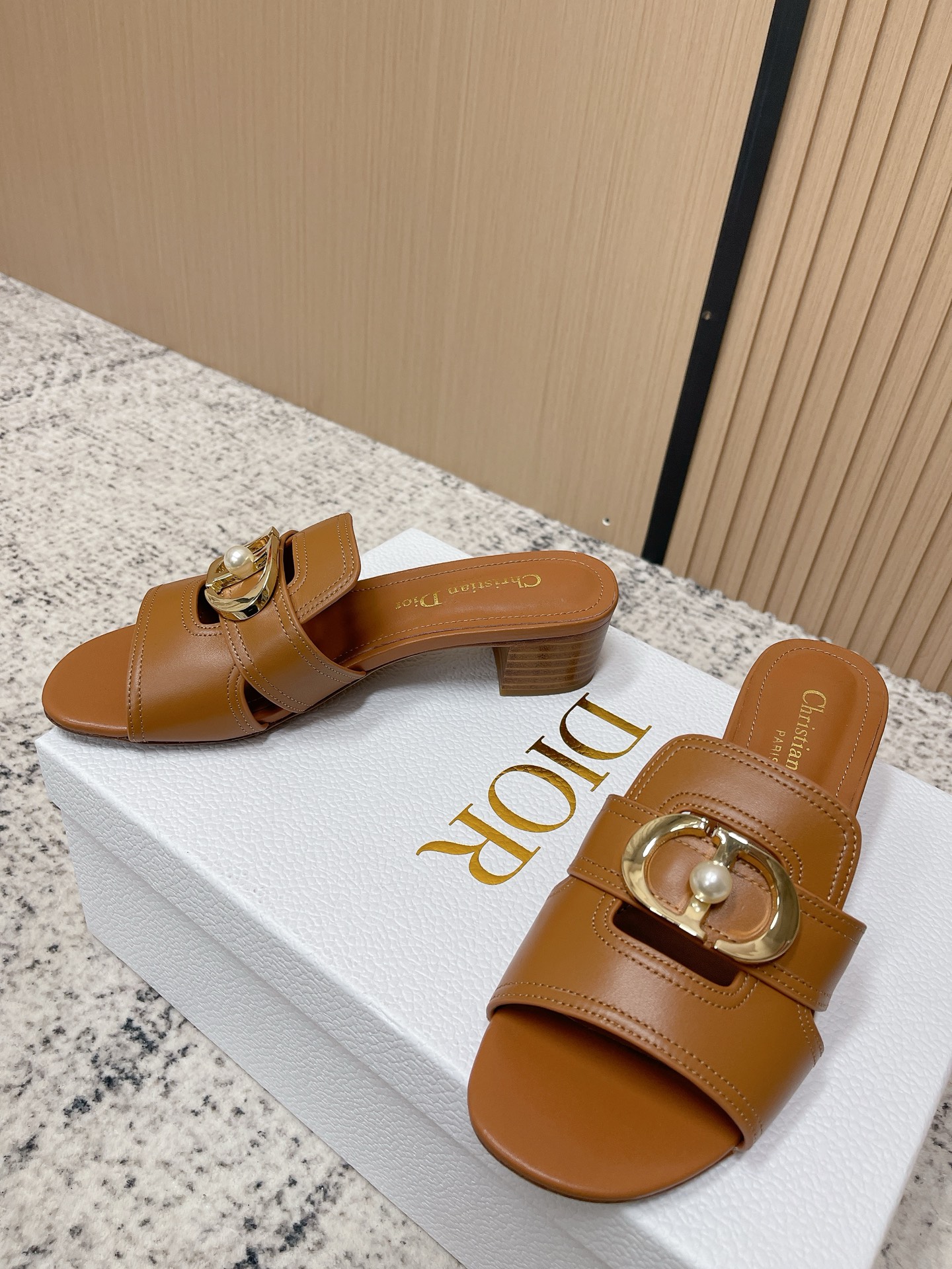 Dior Dior迪奥 26s Oblique字母拖鞋系列 平底粗跟女鞋