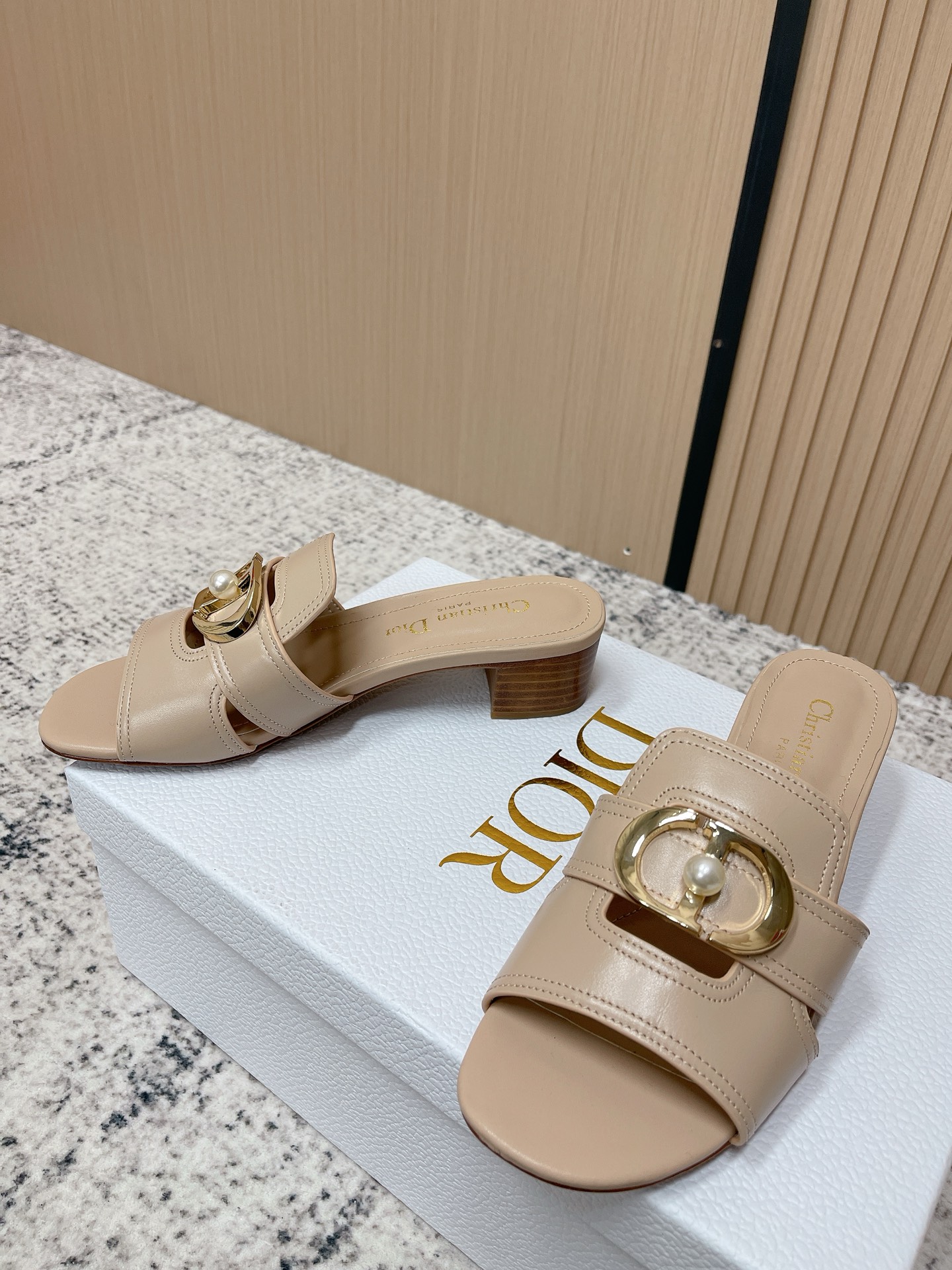 Dior Dior迪奥 26s Oblique字母拖鞋系列 平底粗跟女鞋