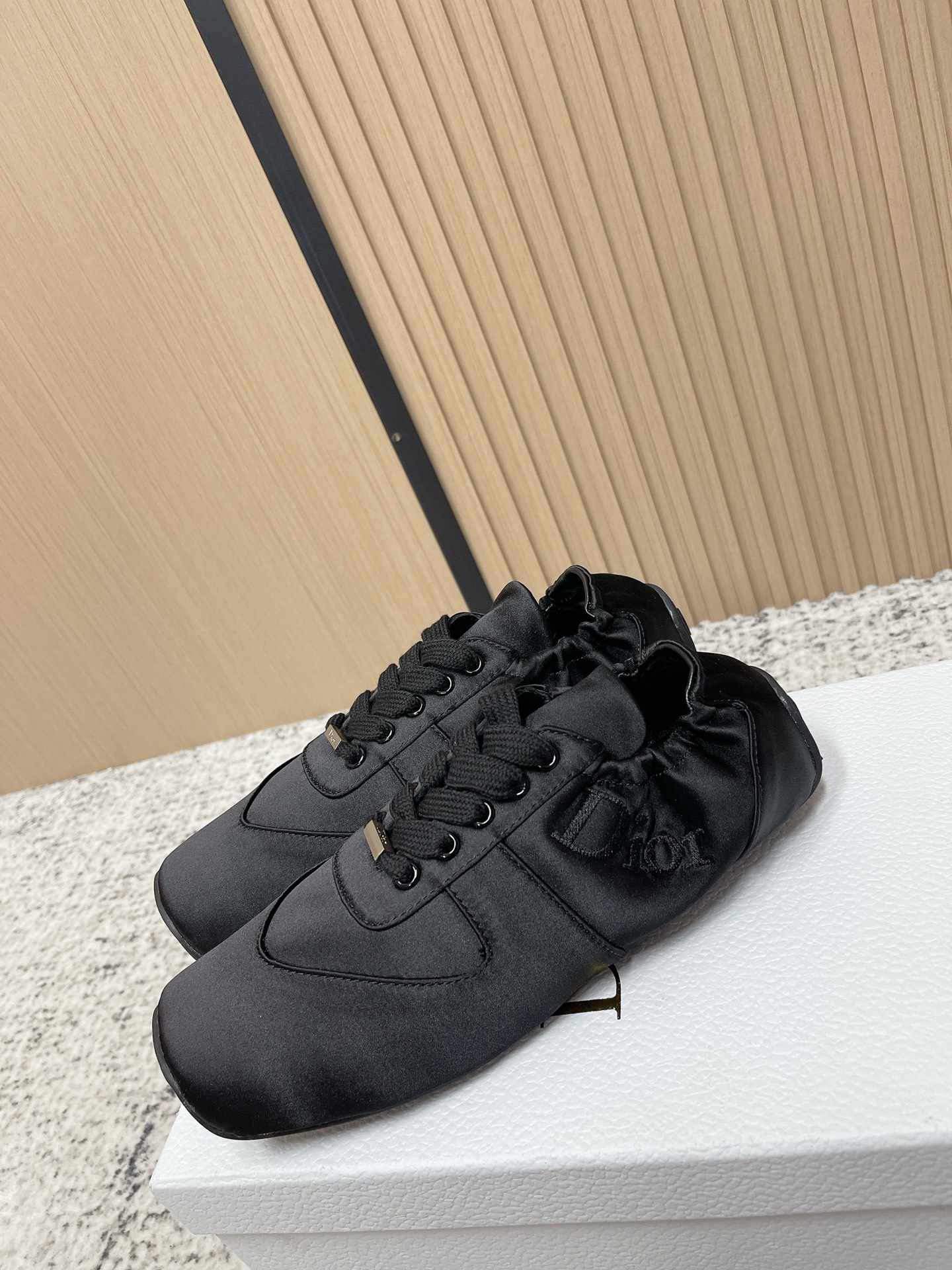 Dior Style Leather Women's Shoes style reference detail image 5 from source 775456