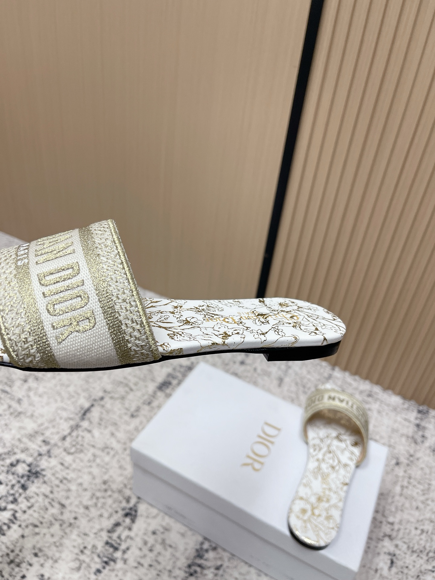 Dior Style Leather Women's Shoes style reference detail image 9 from source 775463