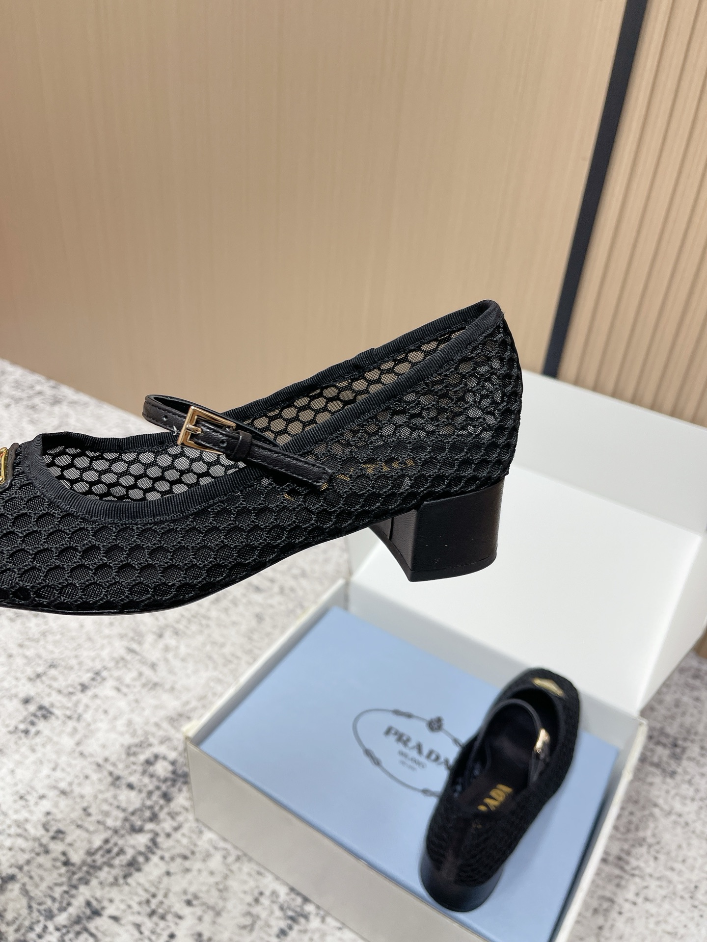 Prada Style Leather Women's Shoes style reference detail image 9 from source 774949