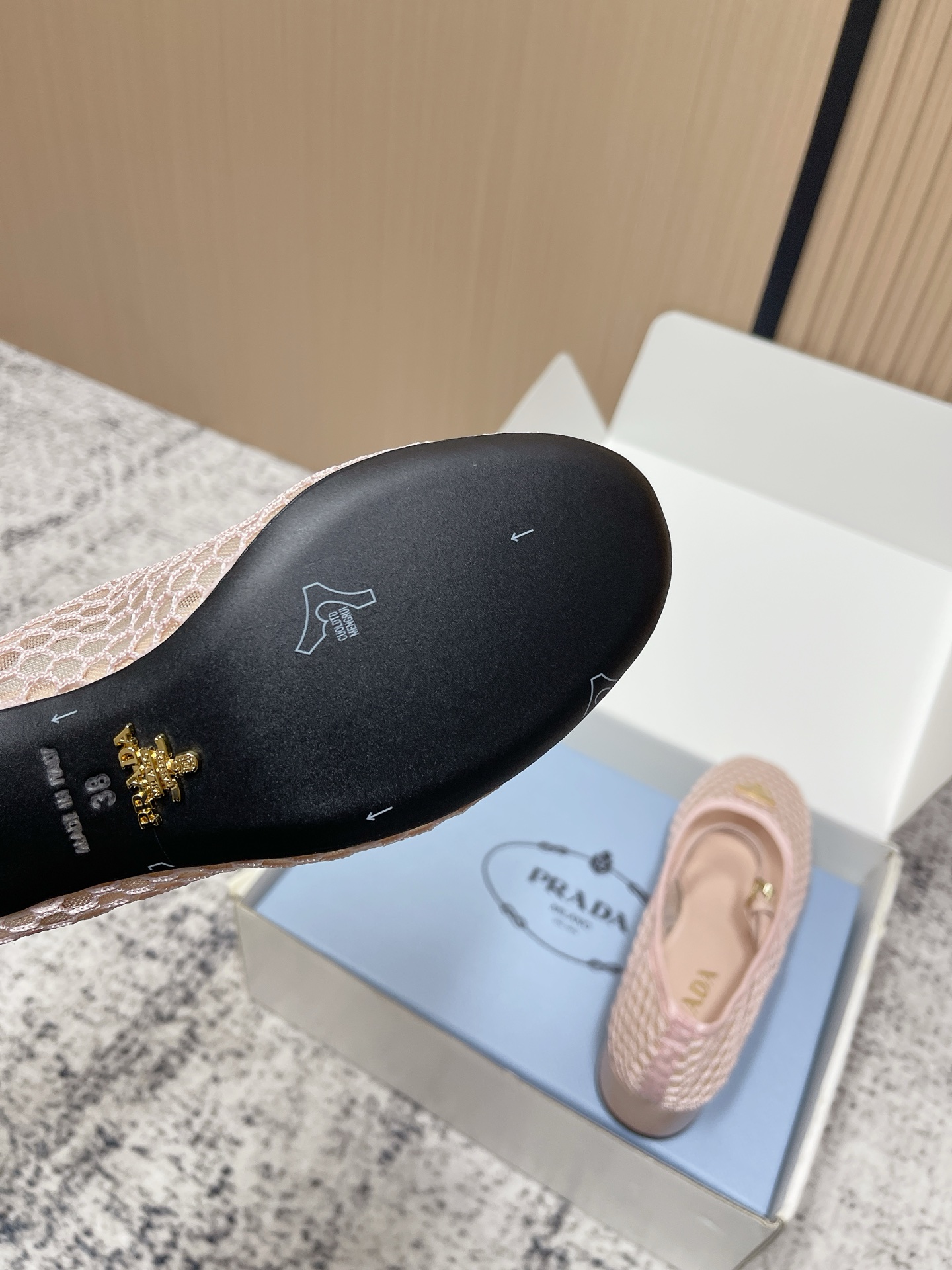 Prada Style Leather Women's Shoes style reference detail image 8 from source 774951