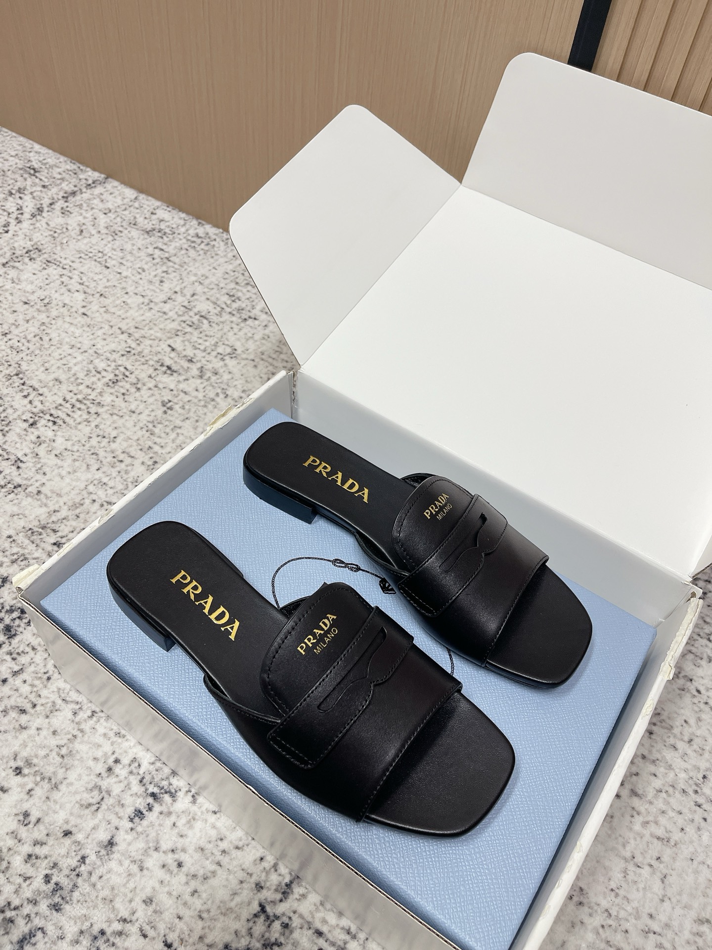 Prada Style Leather Women's Shoes style reference detail image 6 from source 774945