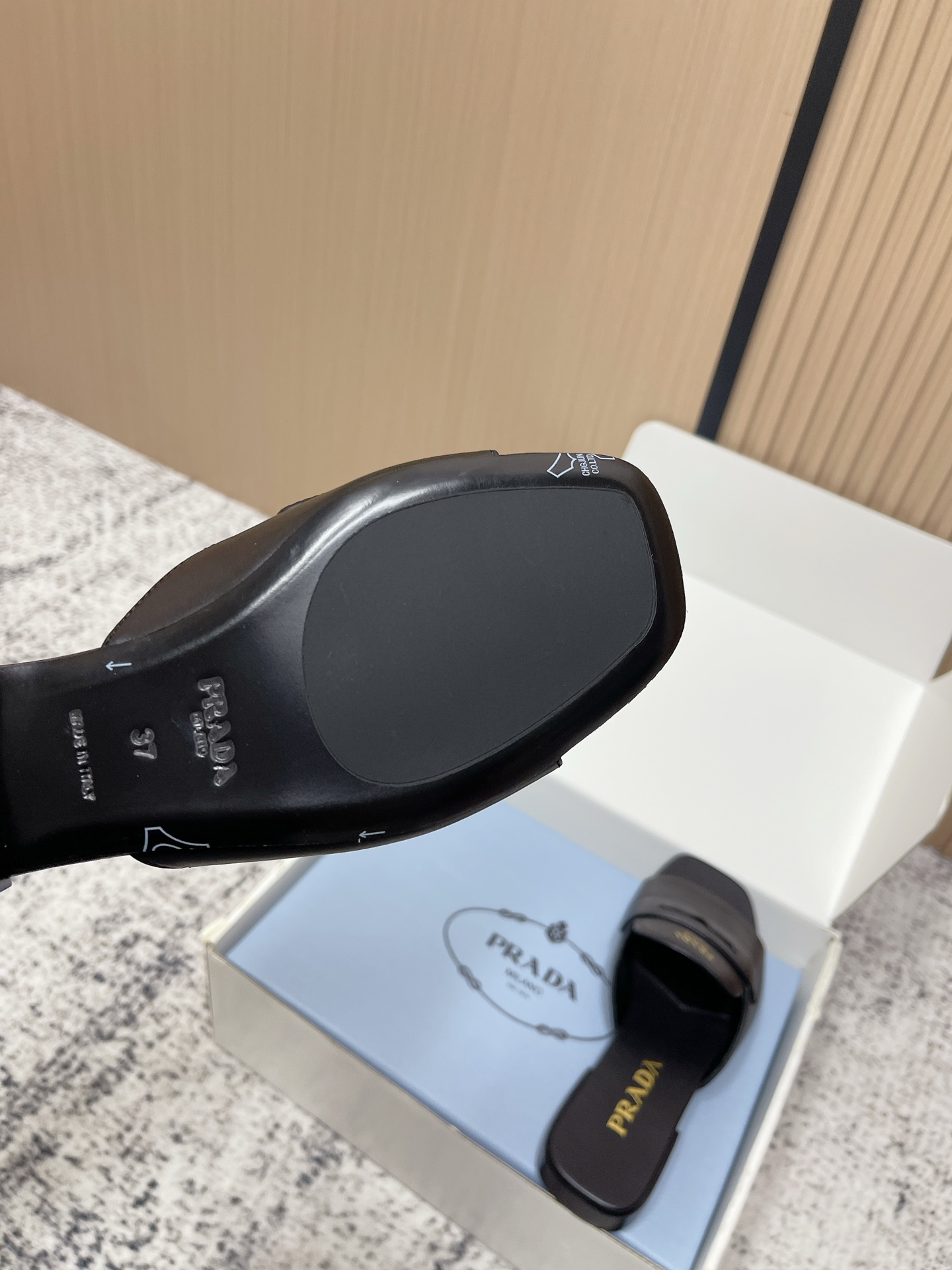 Prada Style Leather Women's Shoes style reference detail image 8 from source 774945