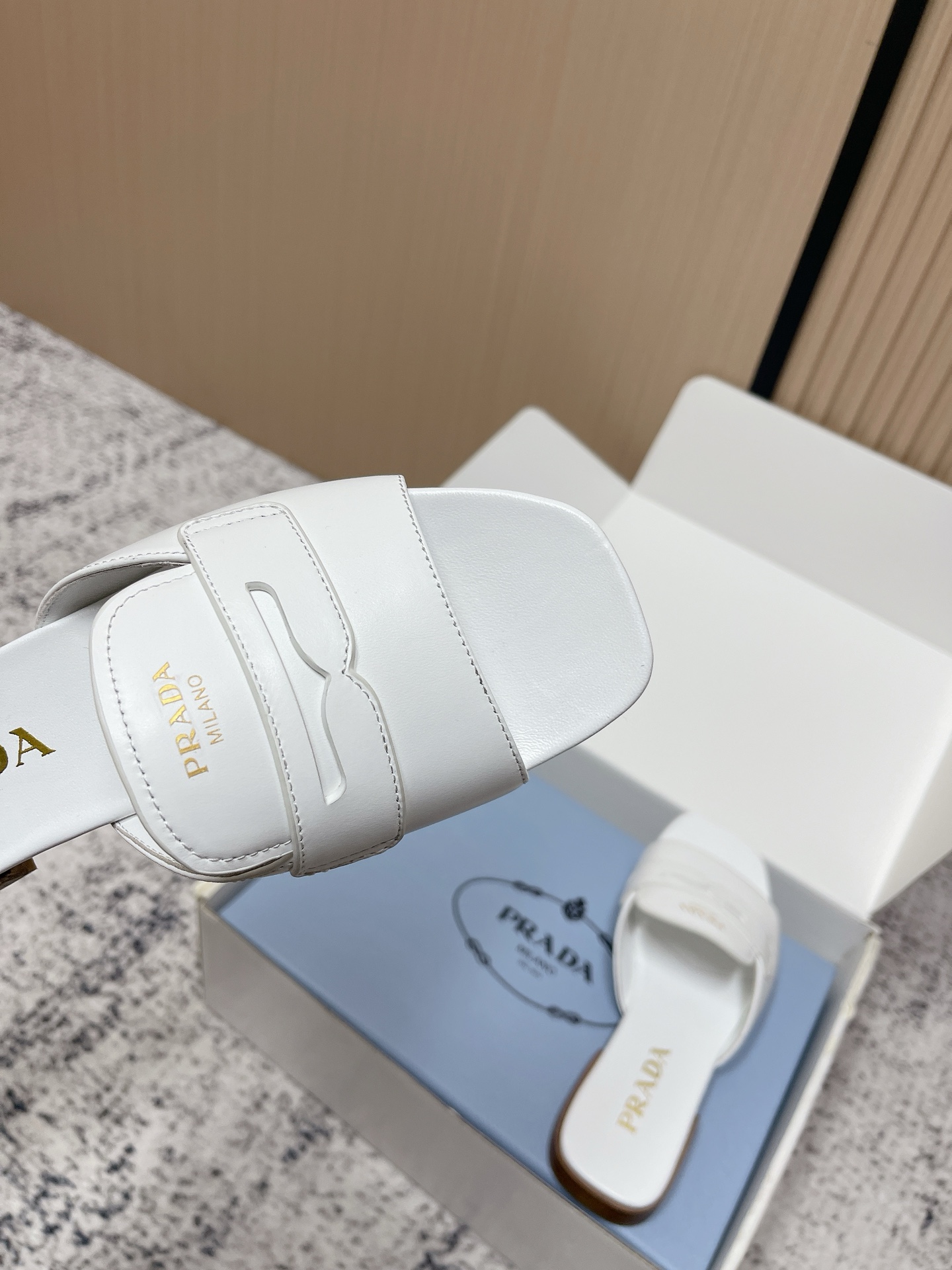 Prada Style Leather Women's Shoes style reference detail image 7 from source 774946