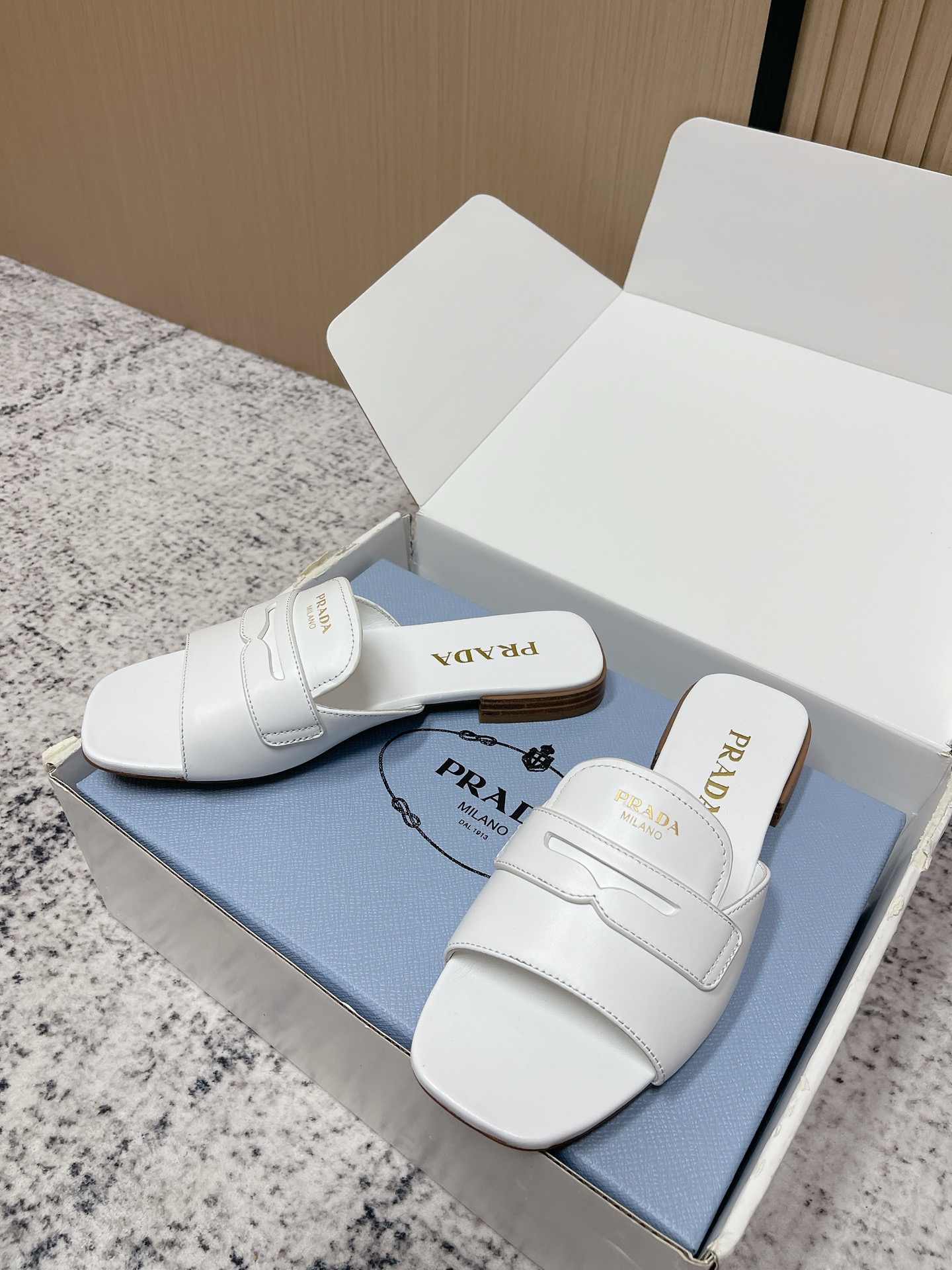 Prada Style Leather Women's Shoes style reference detail image 3 from source 774946