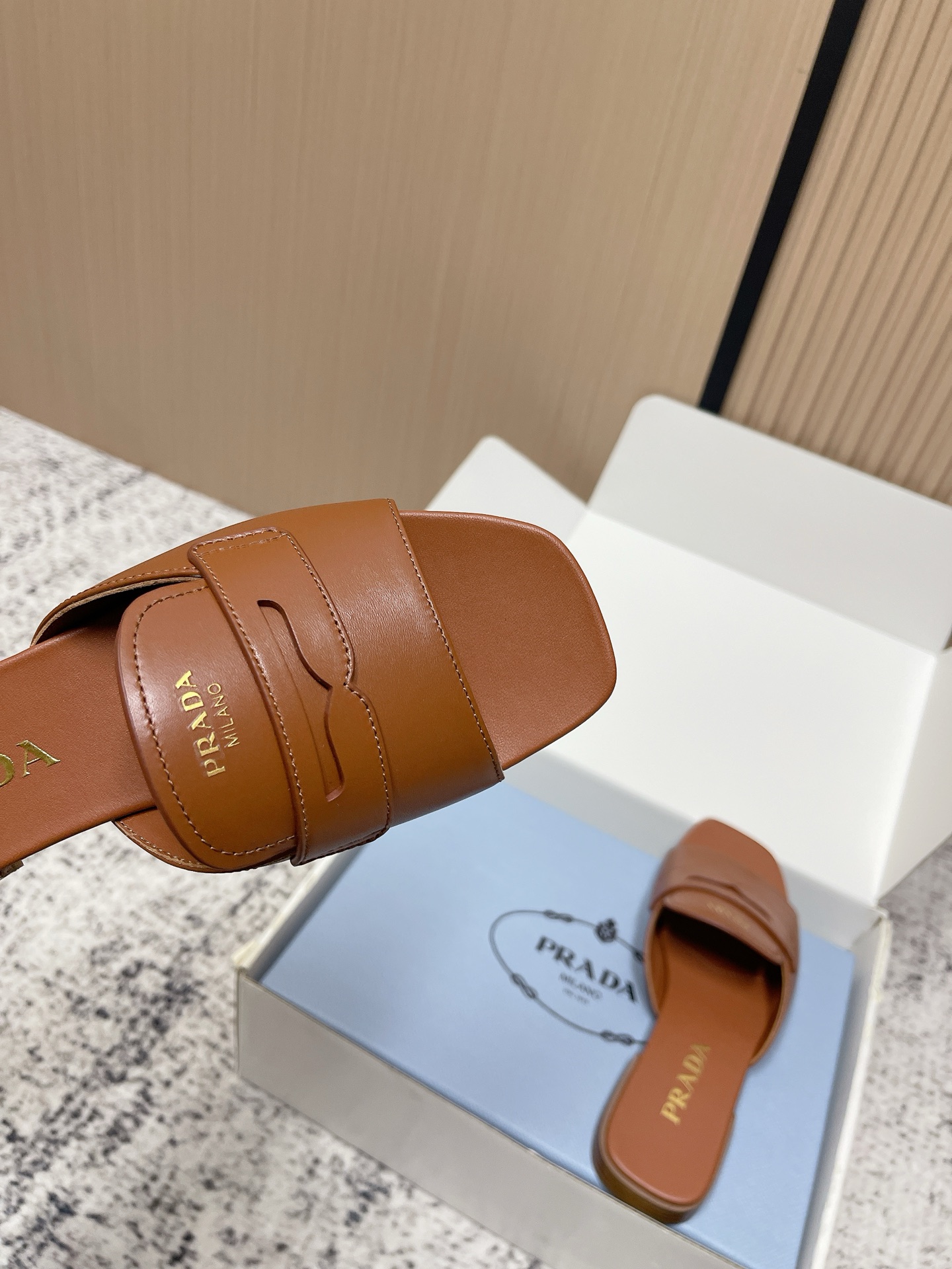 Prada Style Leather Women's Shoes style reference detail image 7 from source 774947