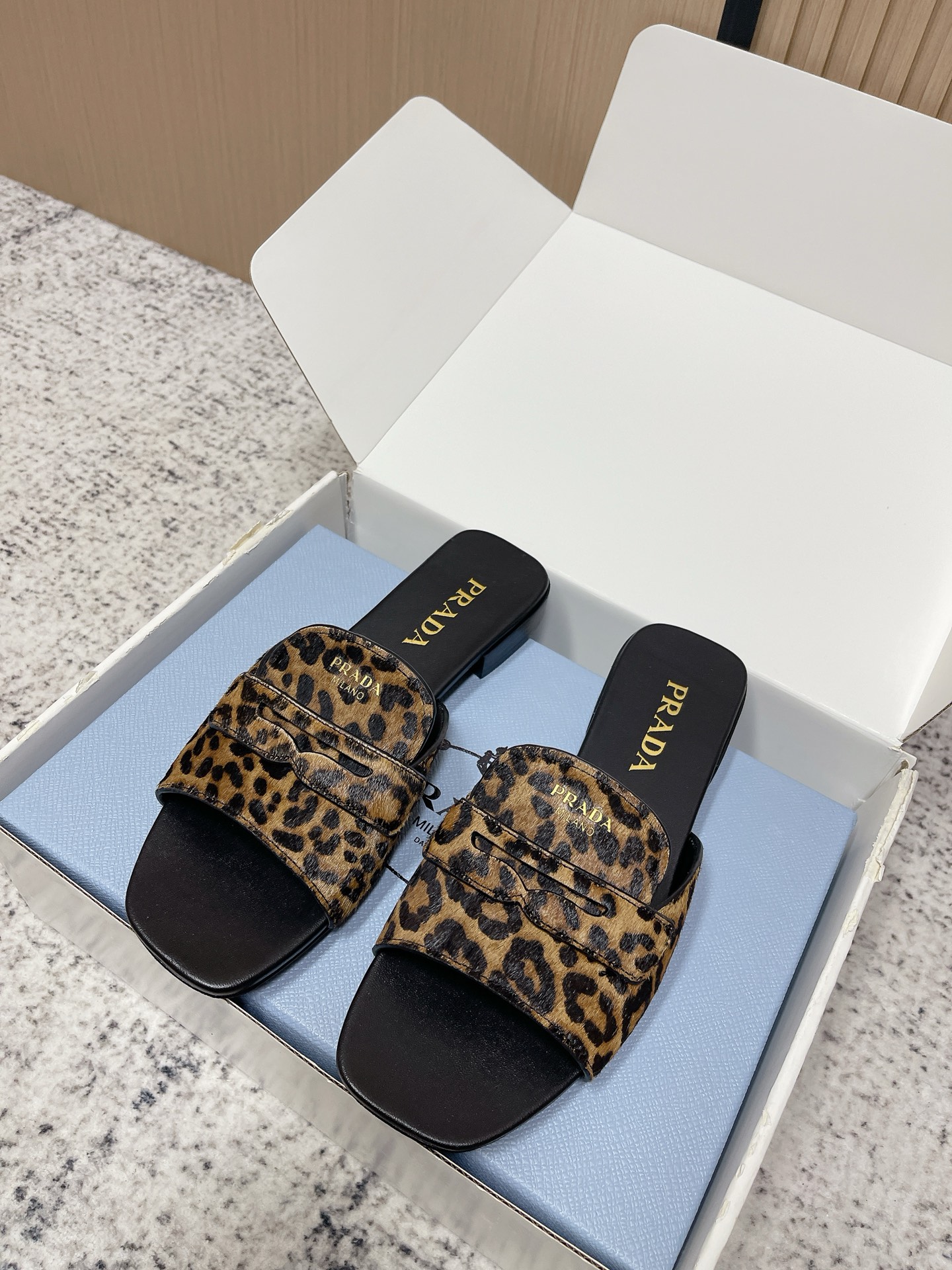 Prada Style Leather Women's Shoes Lookbook Reference image 1
