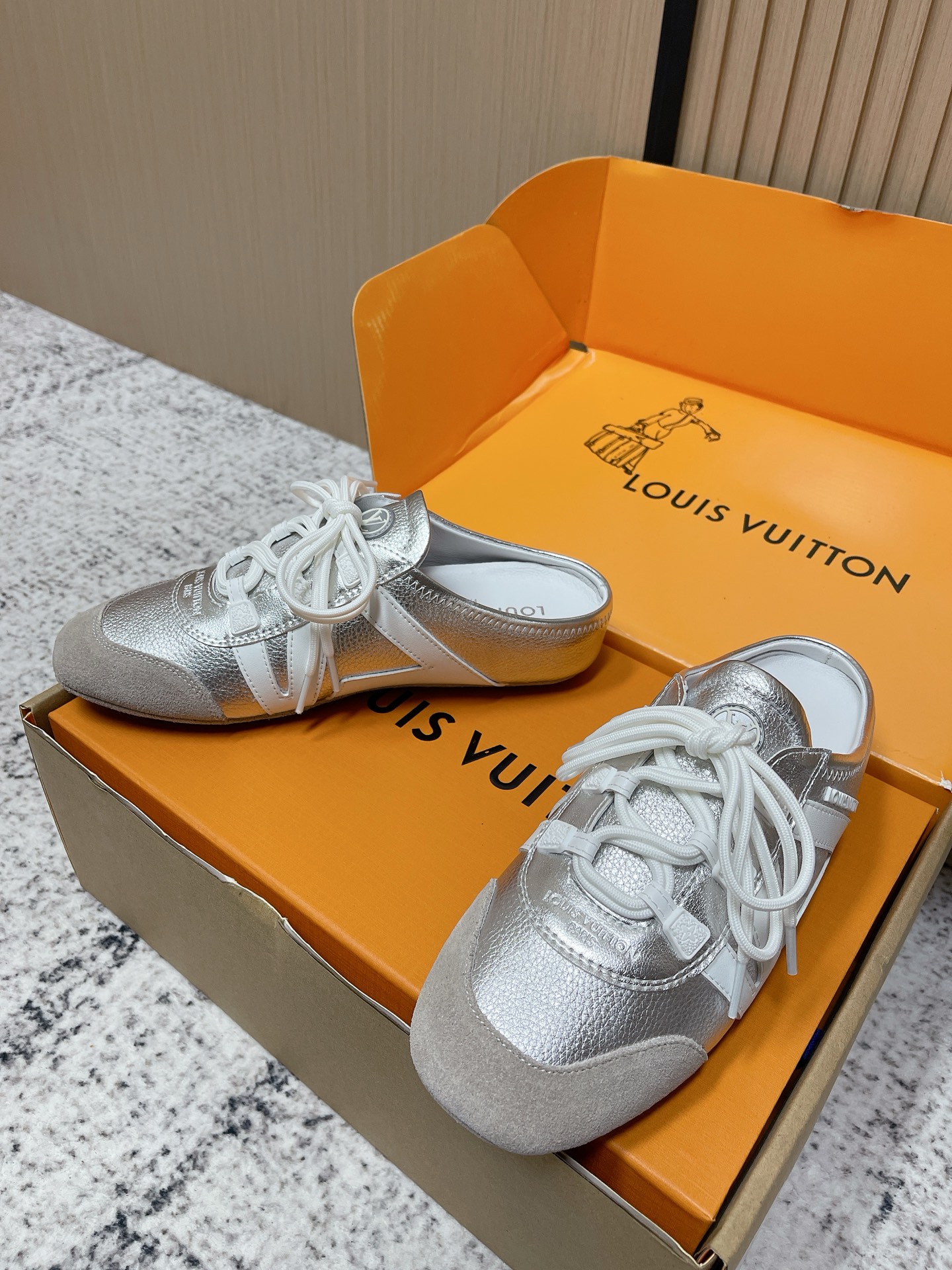 Louis Vuitton LV最新Sneakerina系列 玛丽珍 芭蕾运动鞋 半拖鞋 德训鞋 休闲 平底鞋