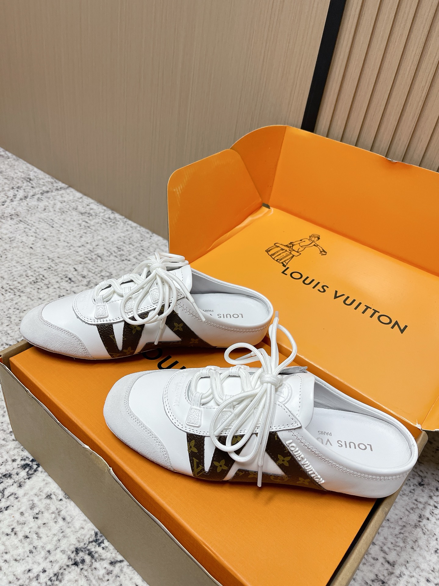 Louis Vuitton LV最新Sneakerina系列 玛丽珍 芭蕾运动鞋 半拖鞋 德训鞋 休闲 平底鞋