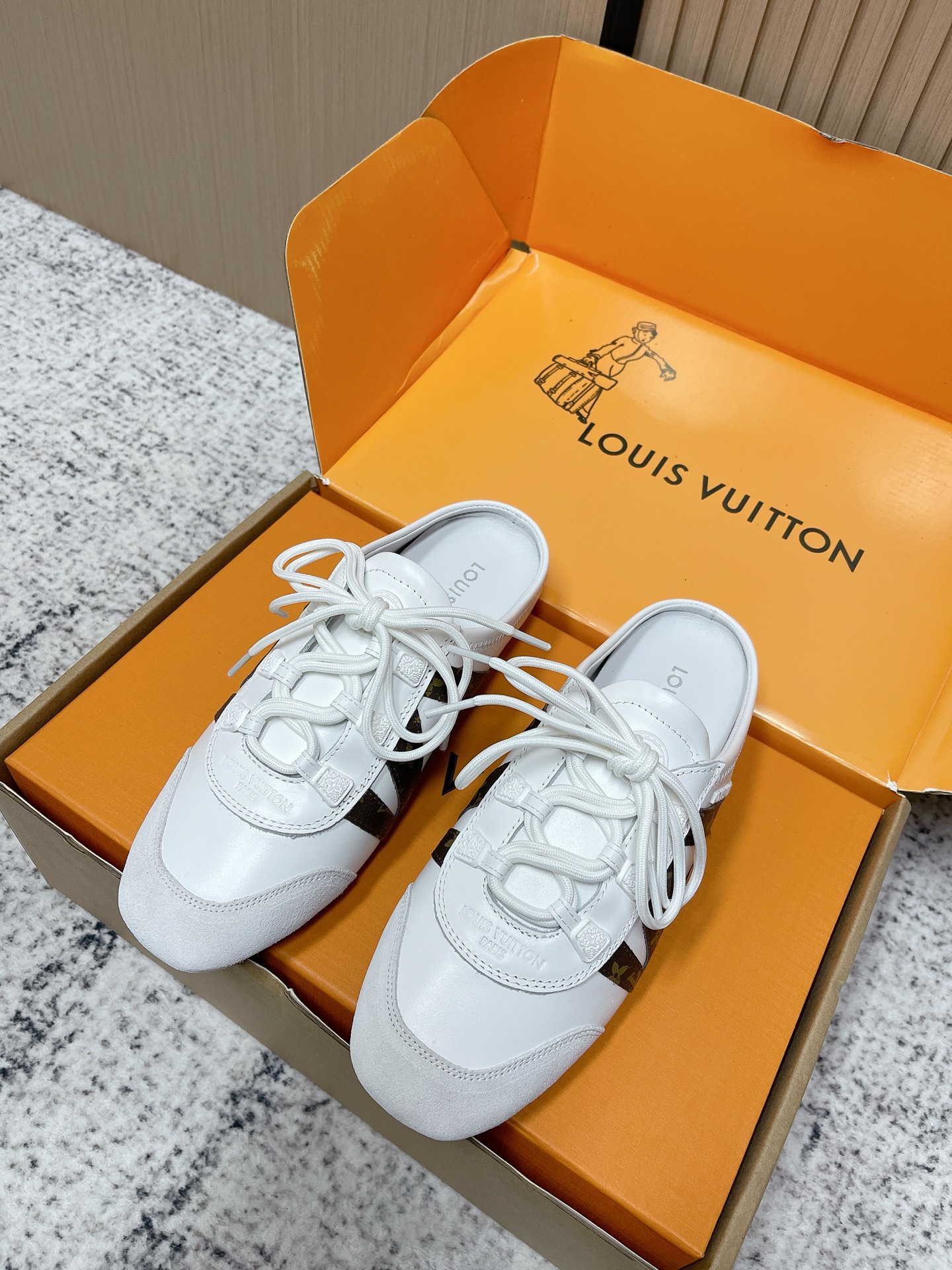 Louis Vuitton LV最新Sneakerina系列 玛丽珍 芭蕾运动鞋 半拖鞋 德训鞋 休闲 平底鞋