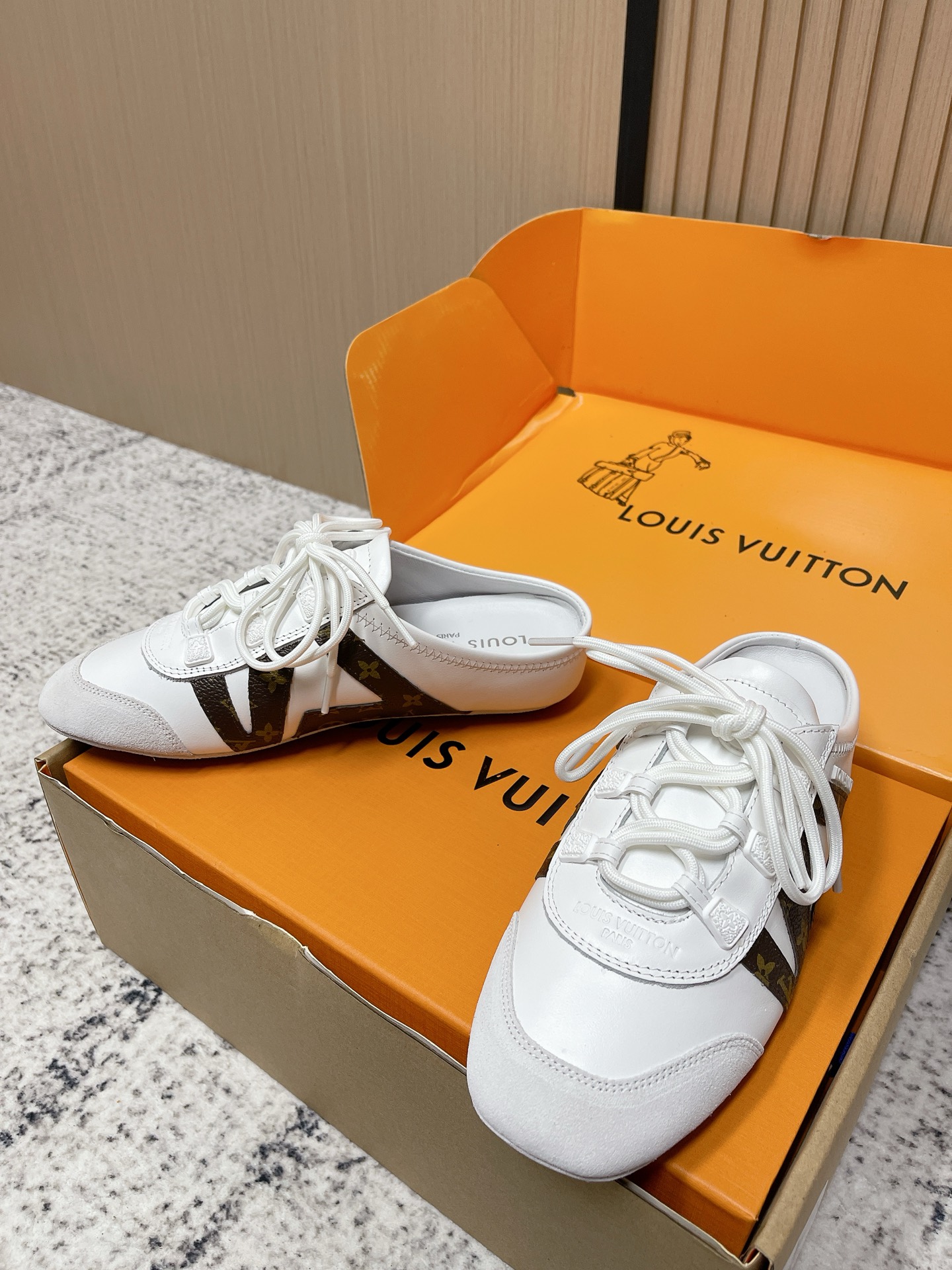 Louis Vuitton LV最新Sneakerina系列 玛丽珍 芭蕾运动鞋 半拖鞋 德训鞋 休闲 平底鞋