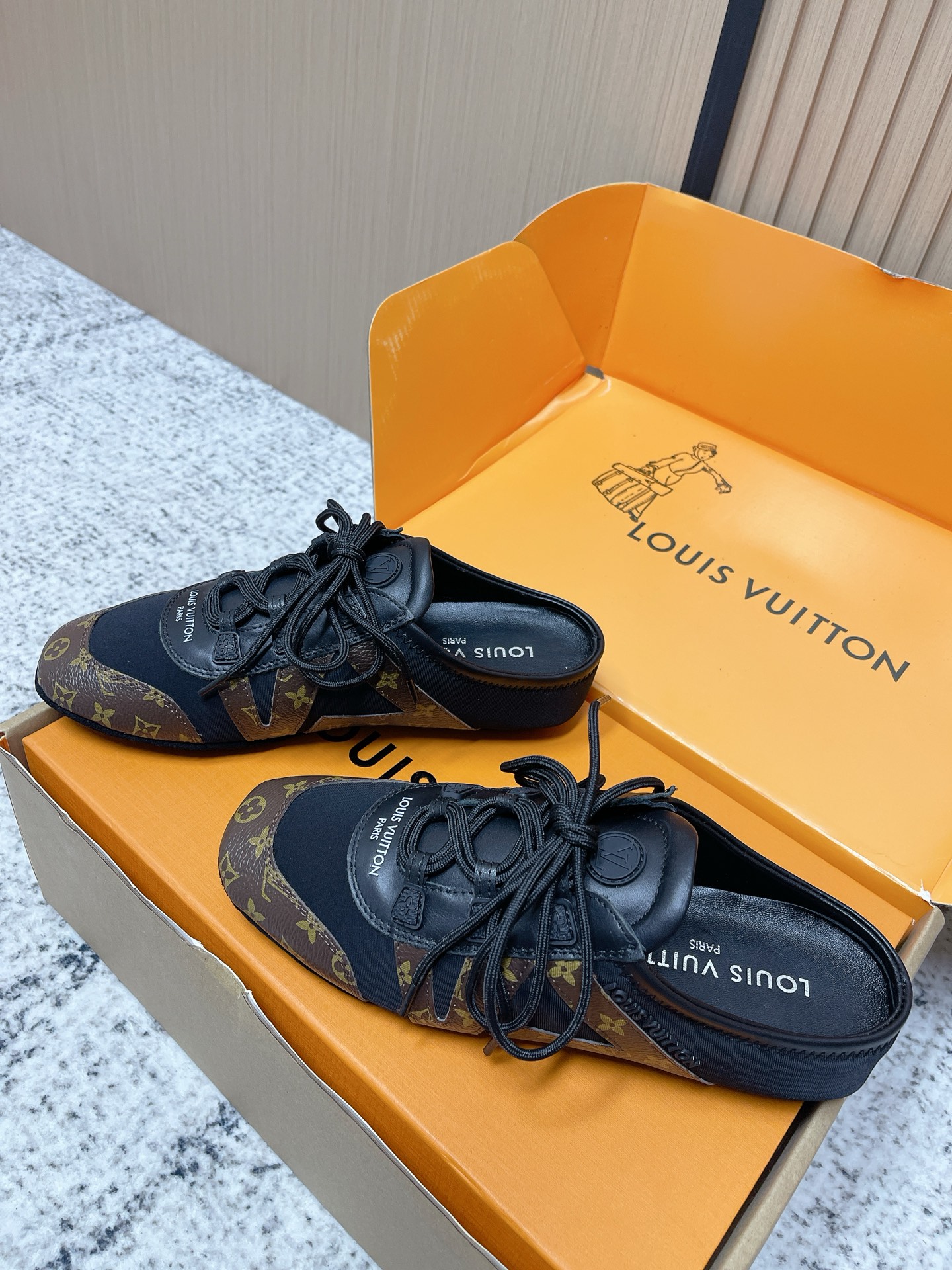 Louis Vuitton LV最新Sneakerina系列 玛丽珍 芭蕾运动鞋 半拖鞋 德训鞋 休闲 平底鞋
