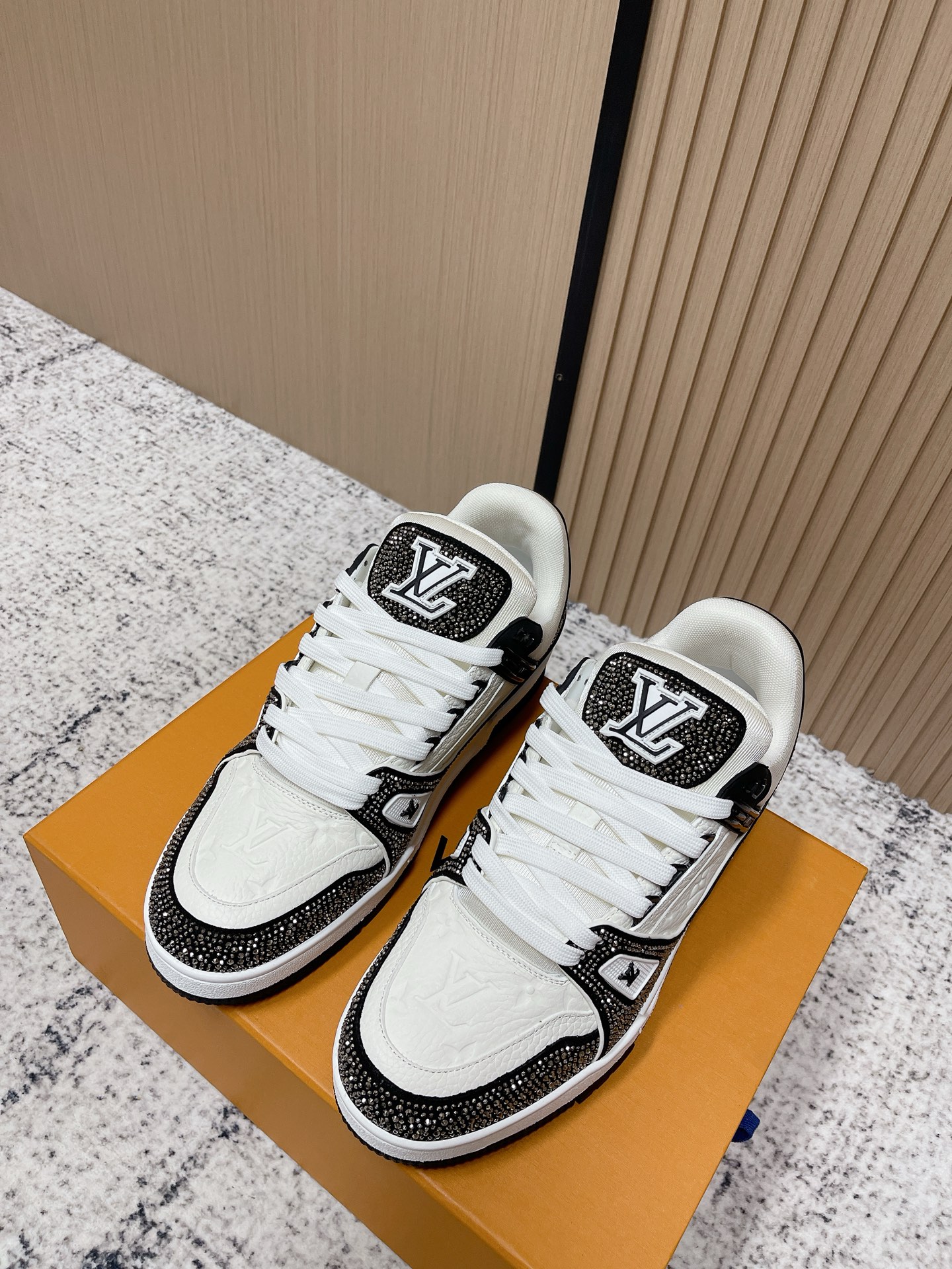 Louis Vuitton LV TRAINER 最新 运动鞋