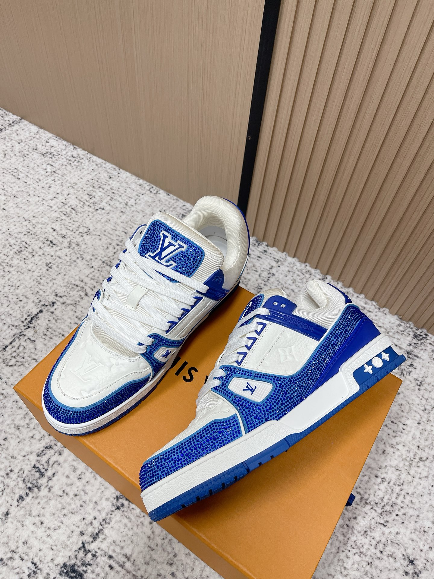 Louis Vuitton LV TRAINER 最新 运动鞋