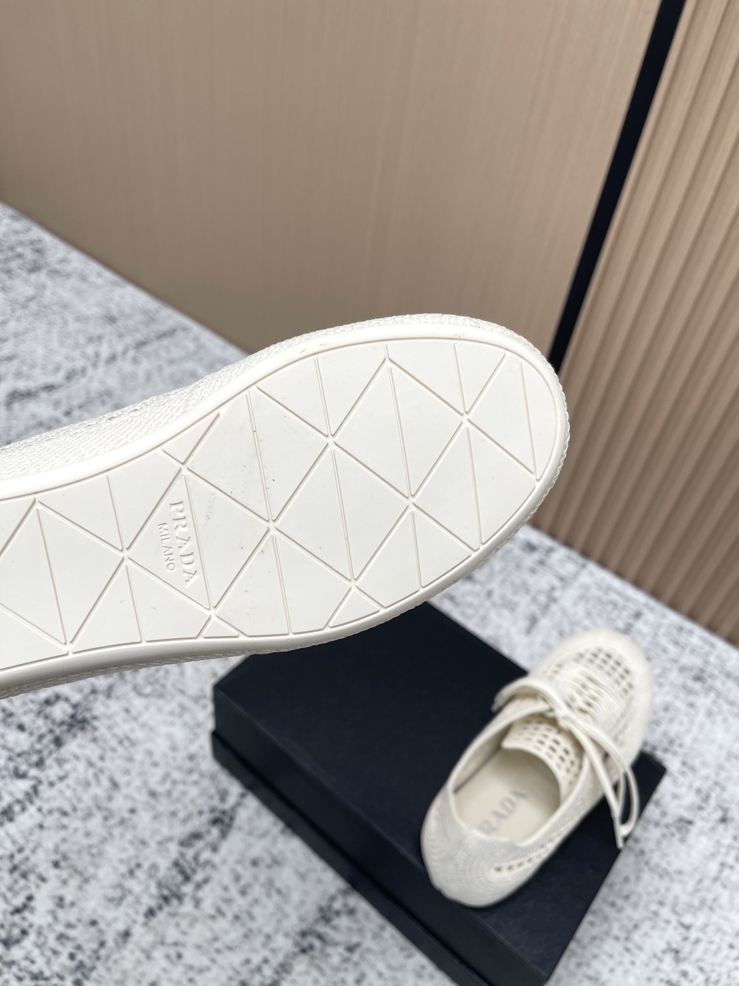Prada Style Leather Women's Shoes style reference detail image 8 from source 774953