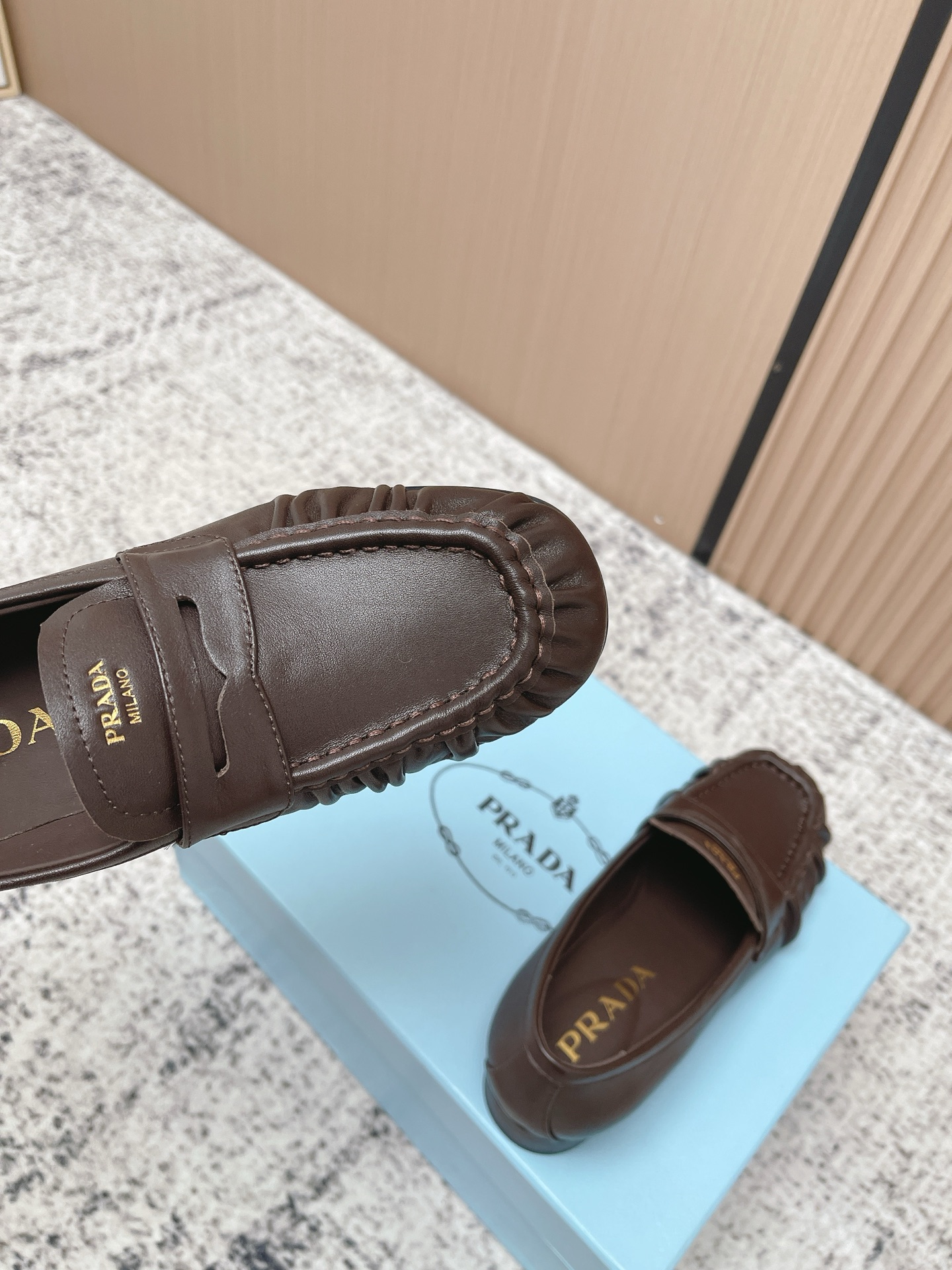 Prada Style Leather Women's Shoes style reference detail image 7 from source 774958