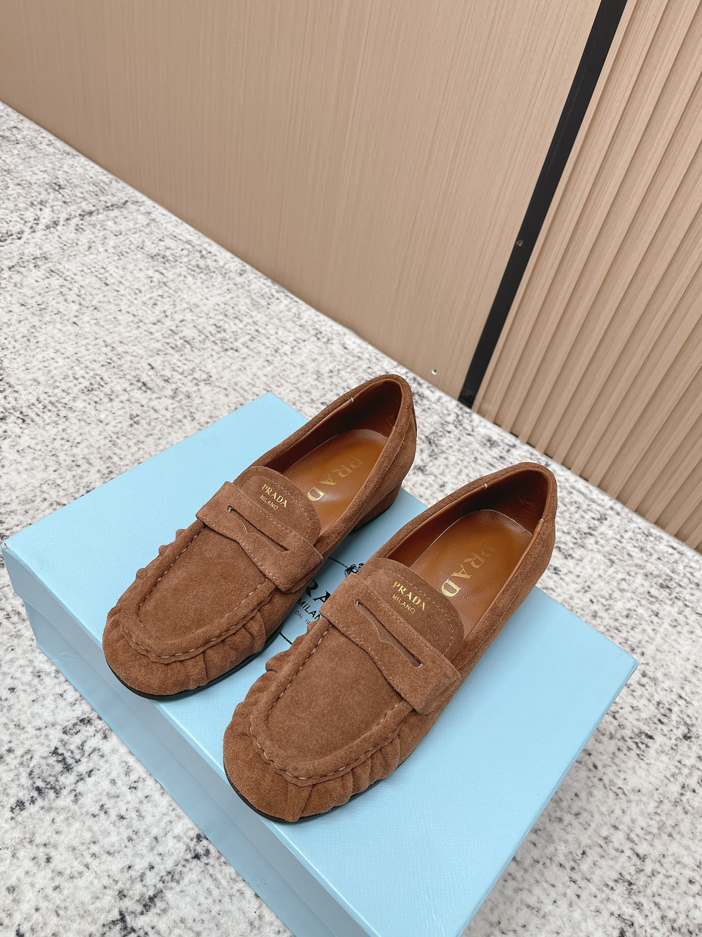 Prada Style Leather Women's Shoes Lookbook Reference image 1