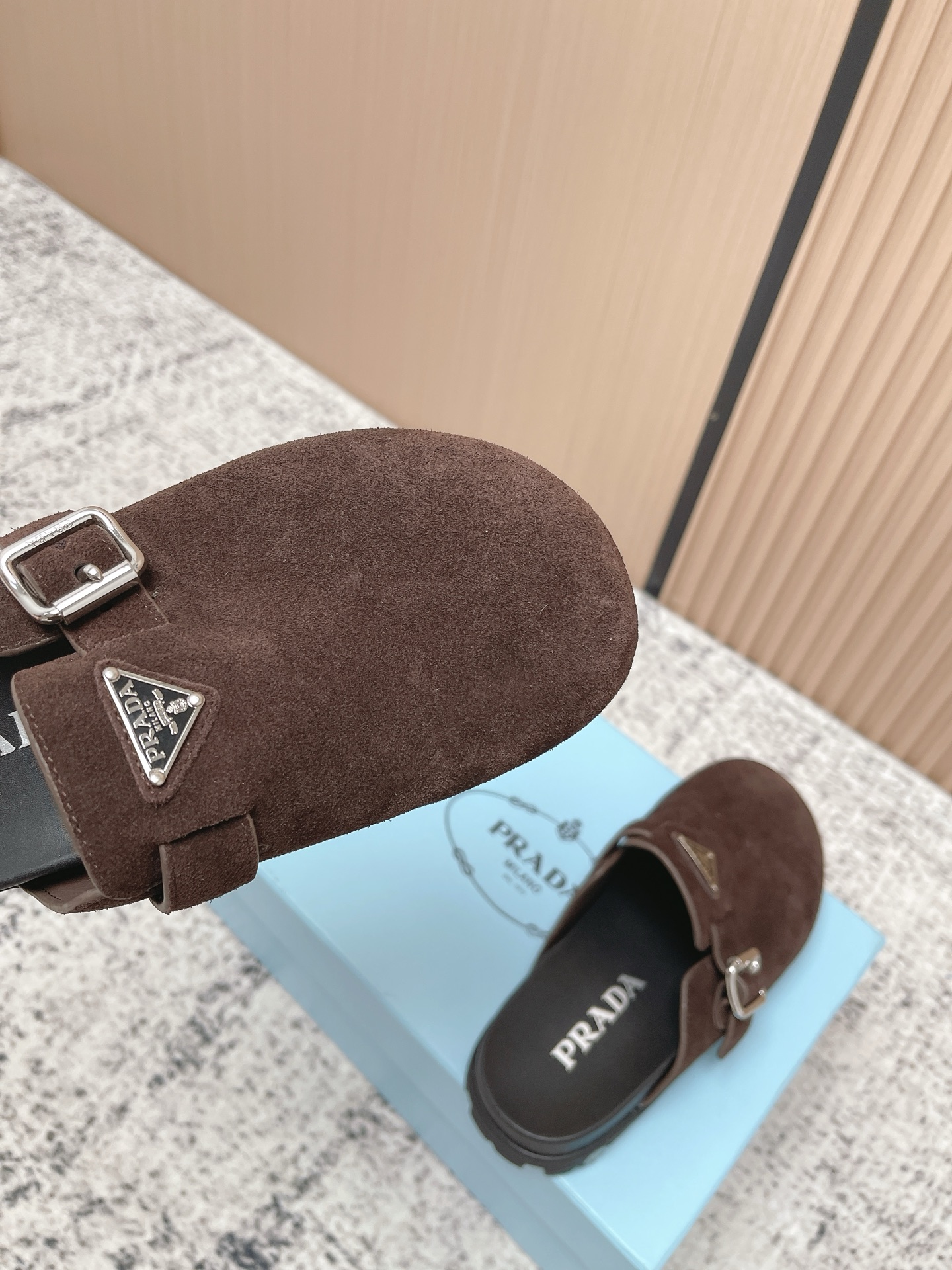 Prada Style Leather Women's Shoes style reference detail image 7 from source 774963