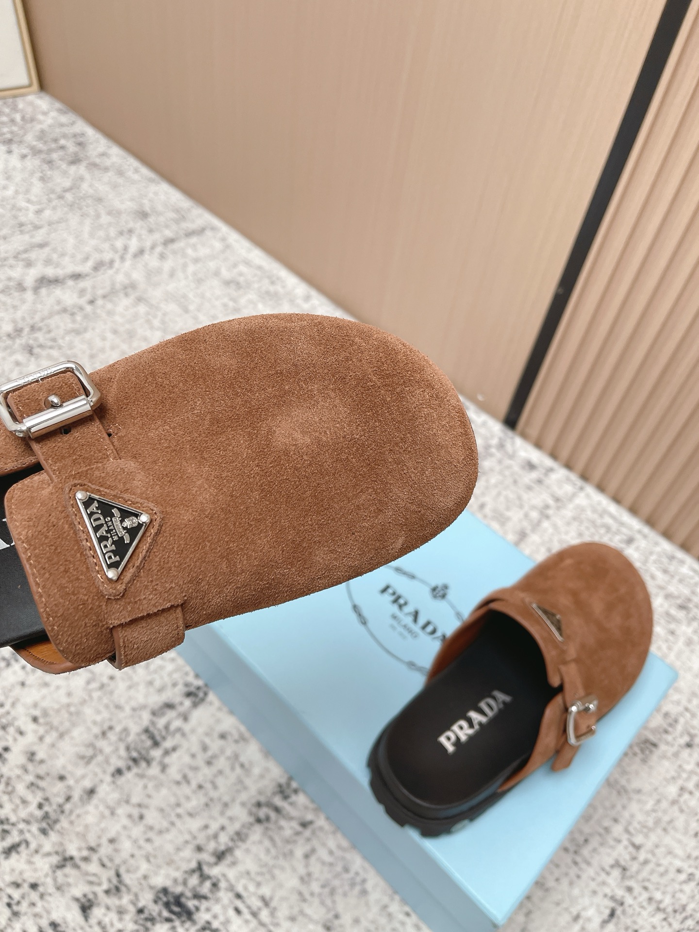 Prada Style Leather Women's Shoes style reference detail image 7 from source 774965