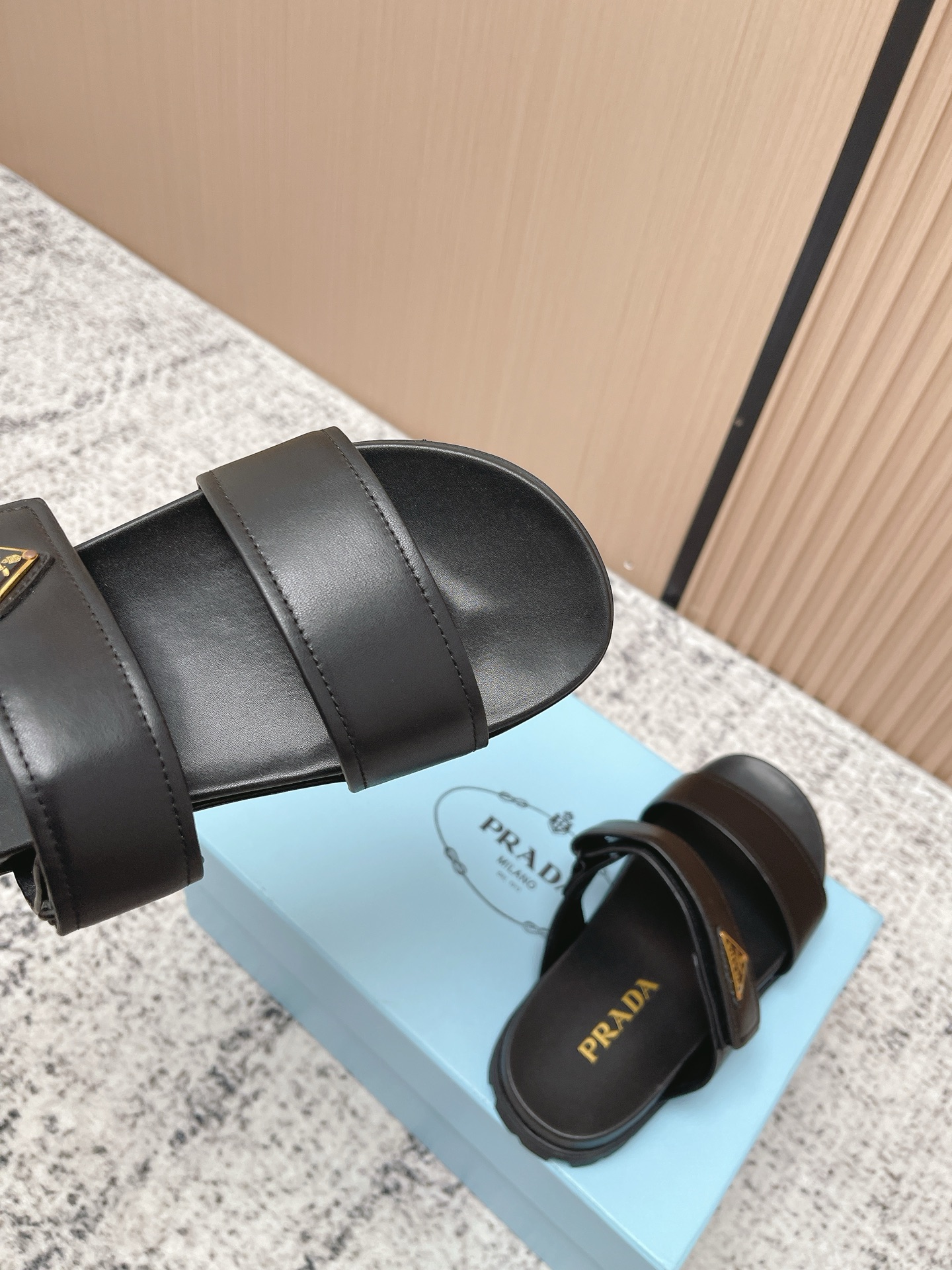 Prada Style Leather Women's Shoes style reference detail image 7 from source 774969